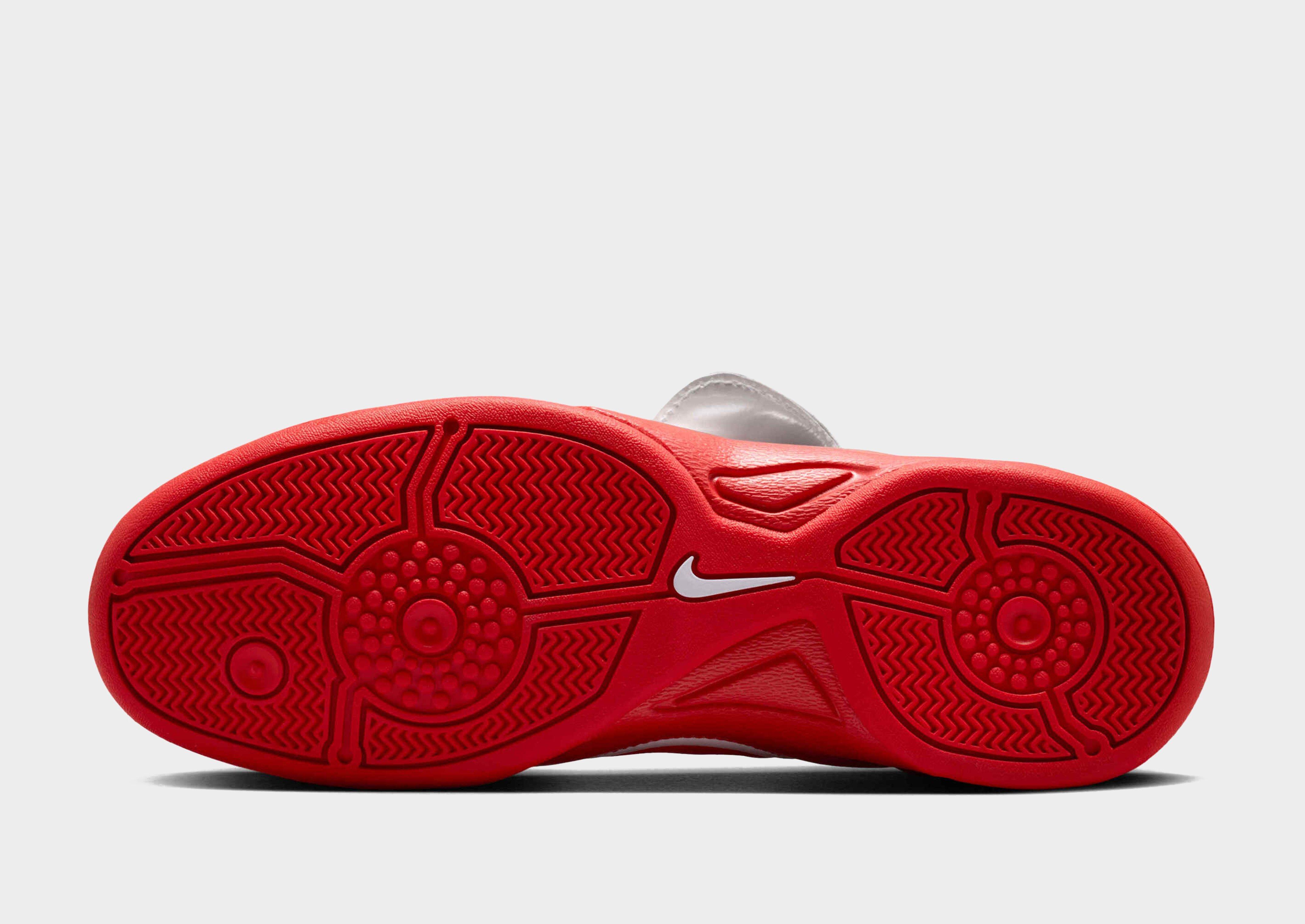 Nike Total 90 Women's