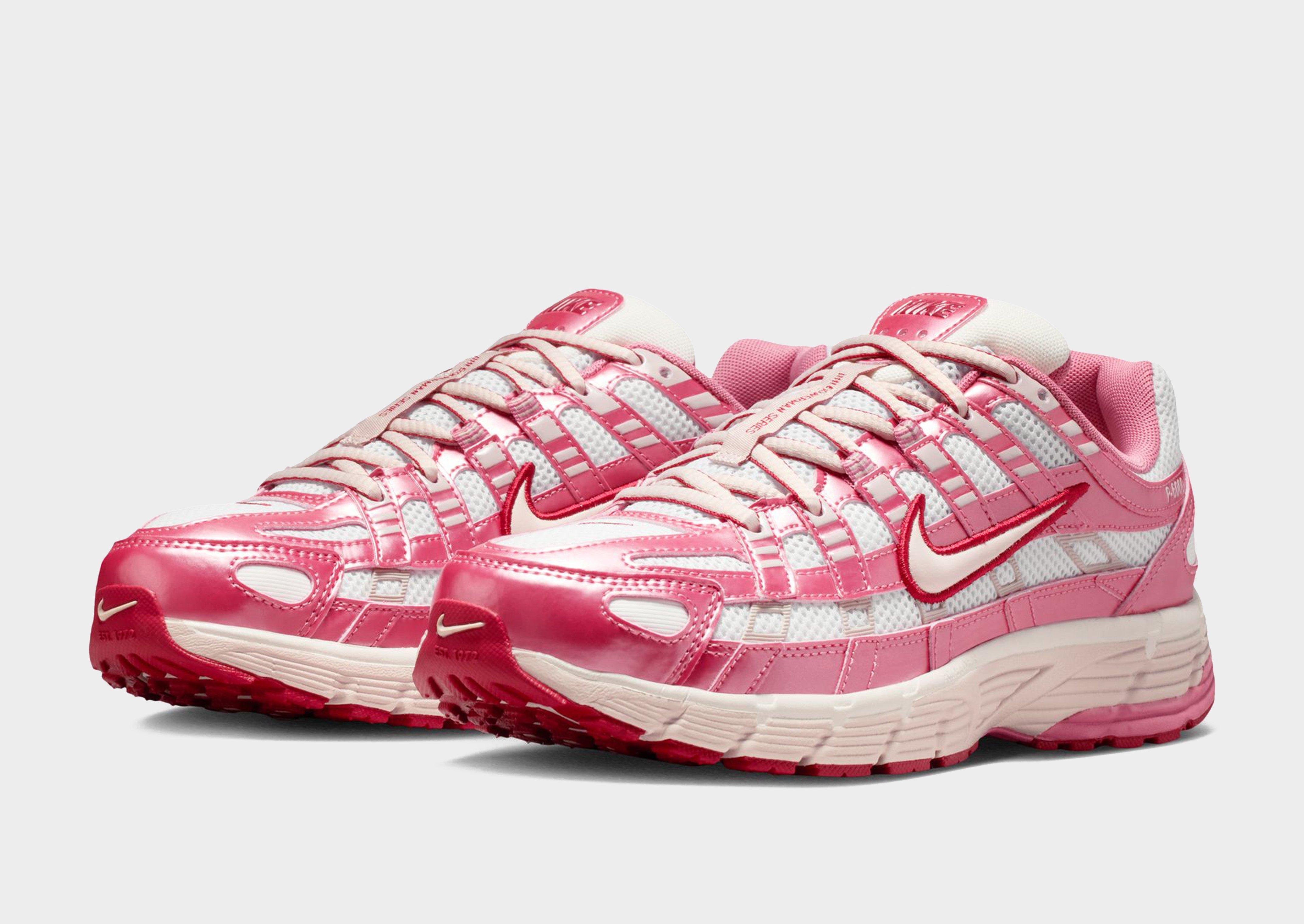 Nike Chaussure pour femme P-6000