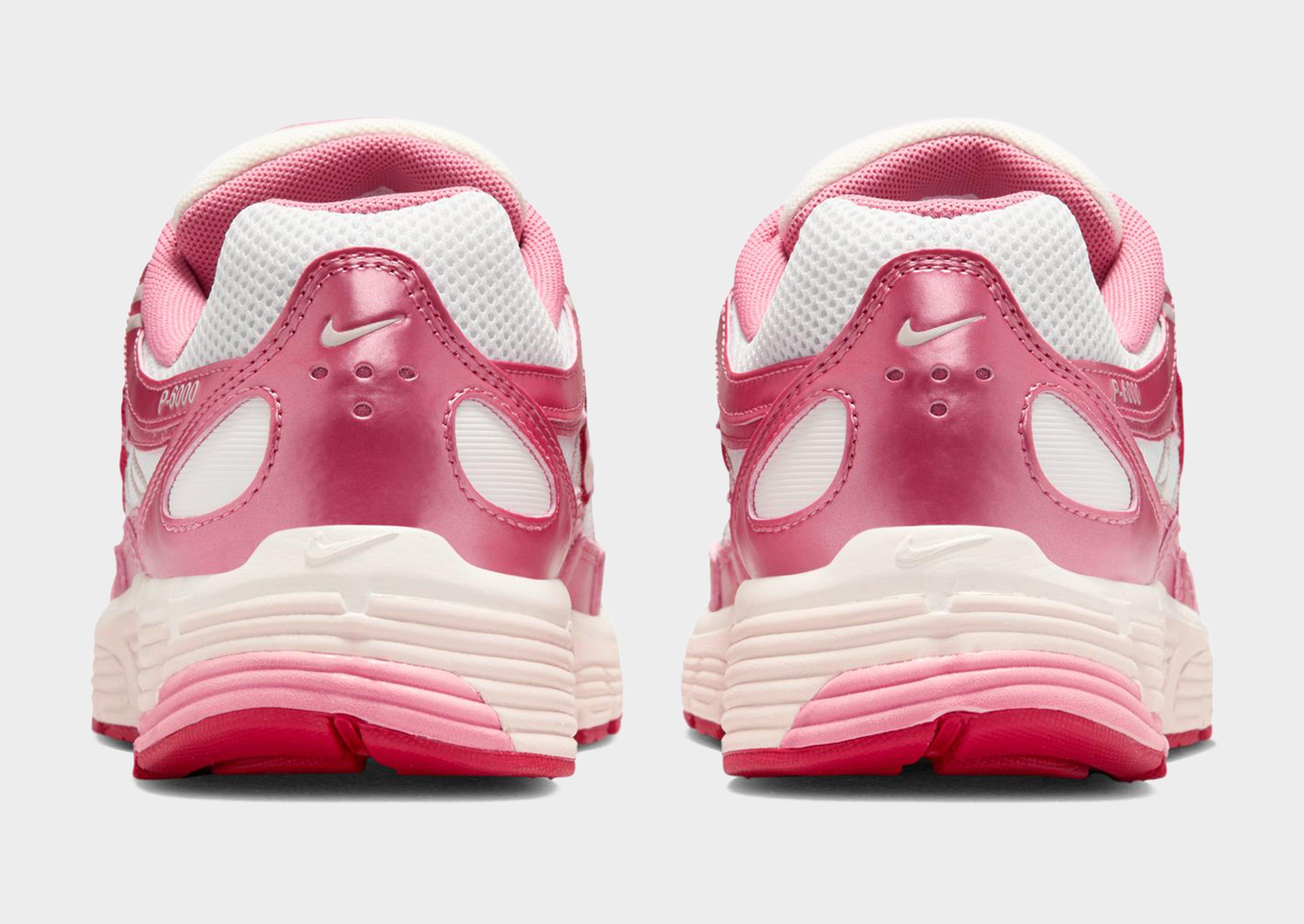 Nike Chaussure pour femme P-6000