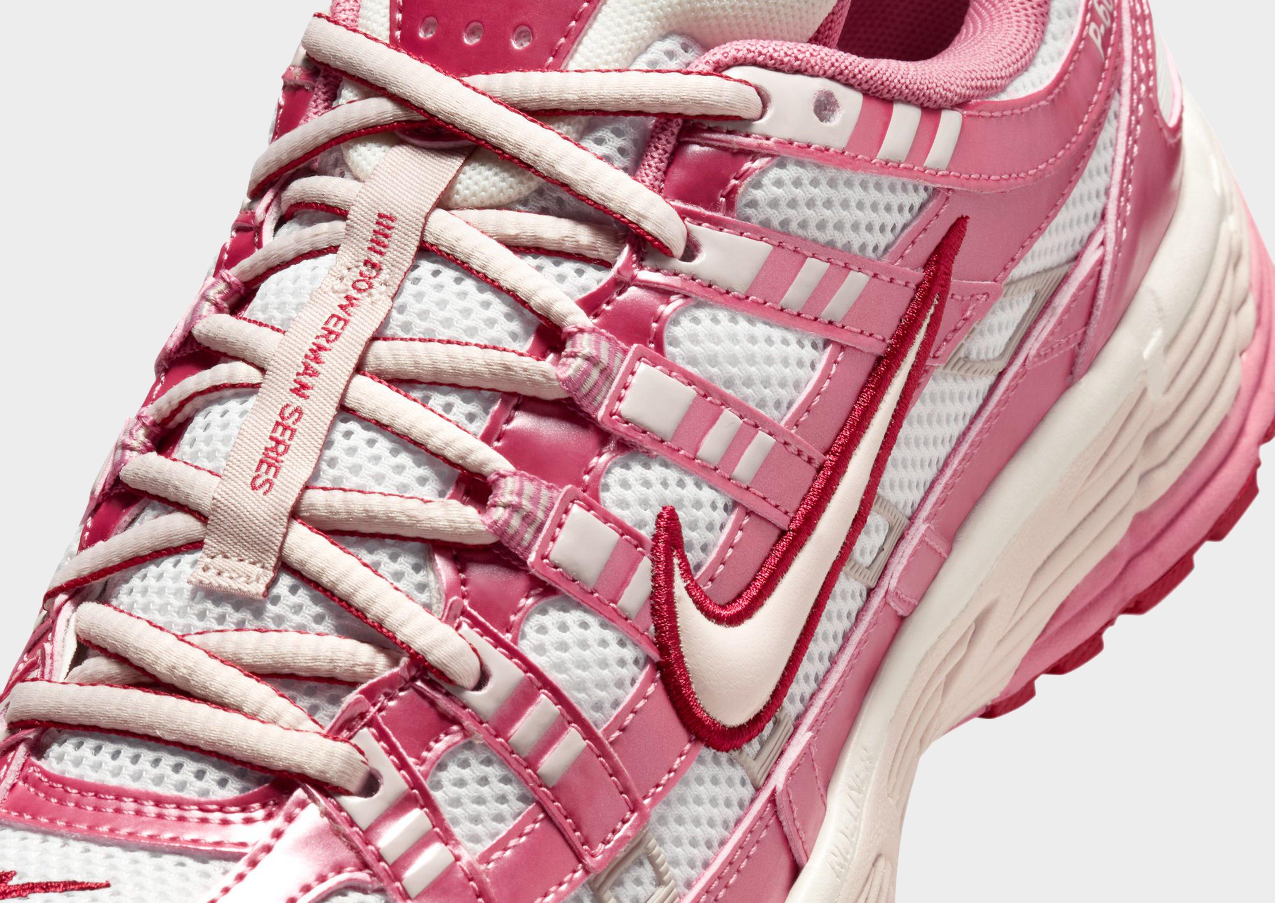 Nike Chaussure pour femme P-6000