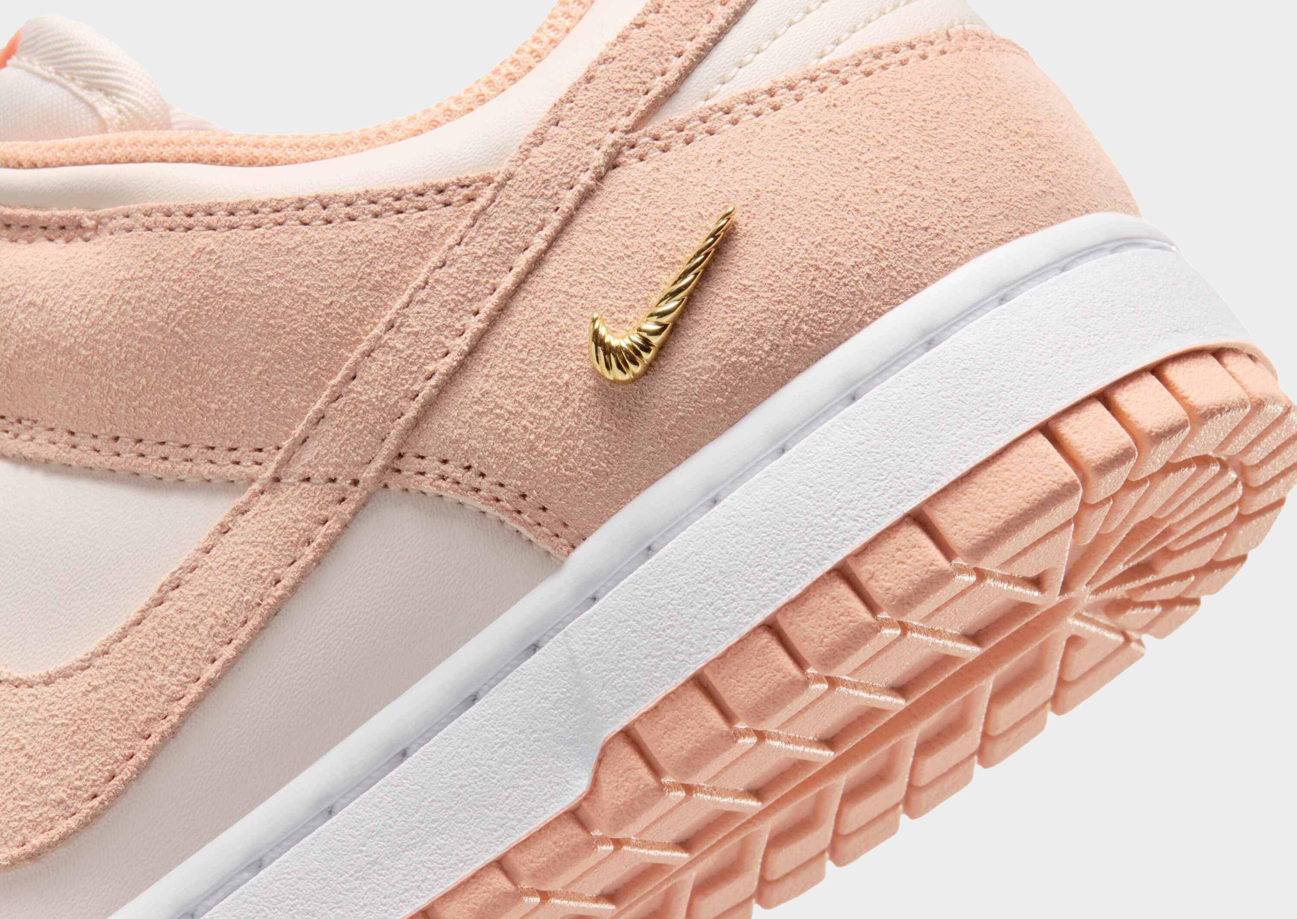Nike Dunk Low Women's