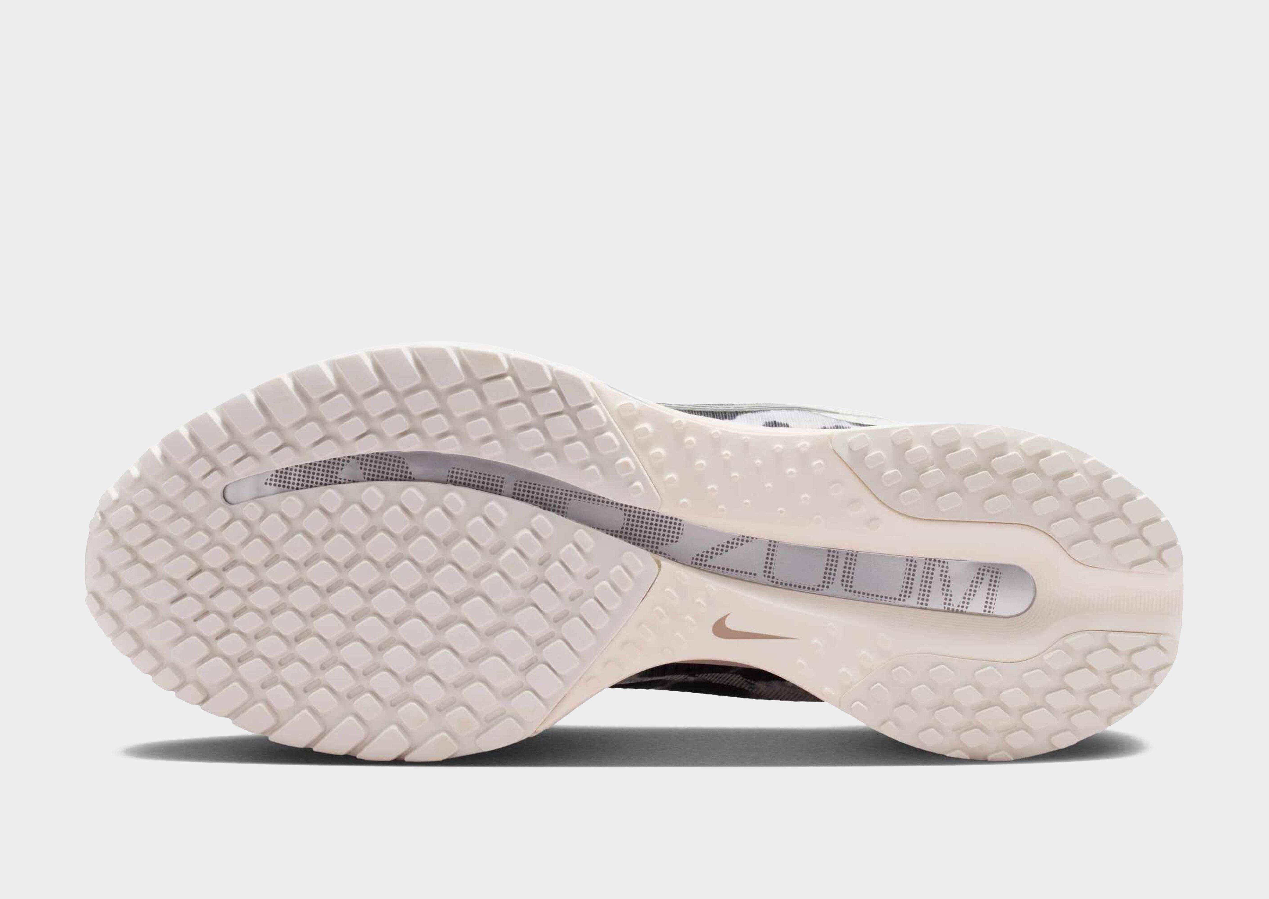 Nike WOMEN'S ROAD RUNNING