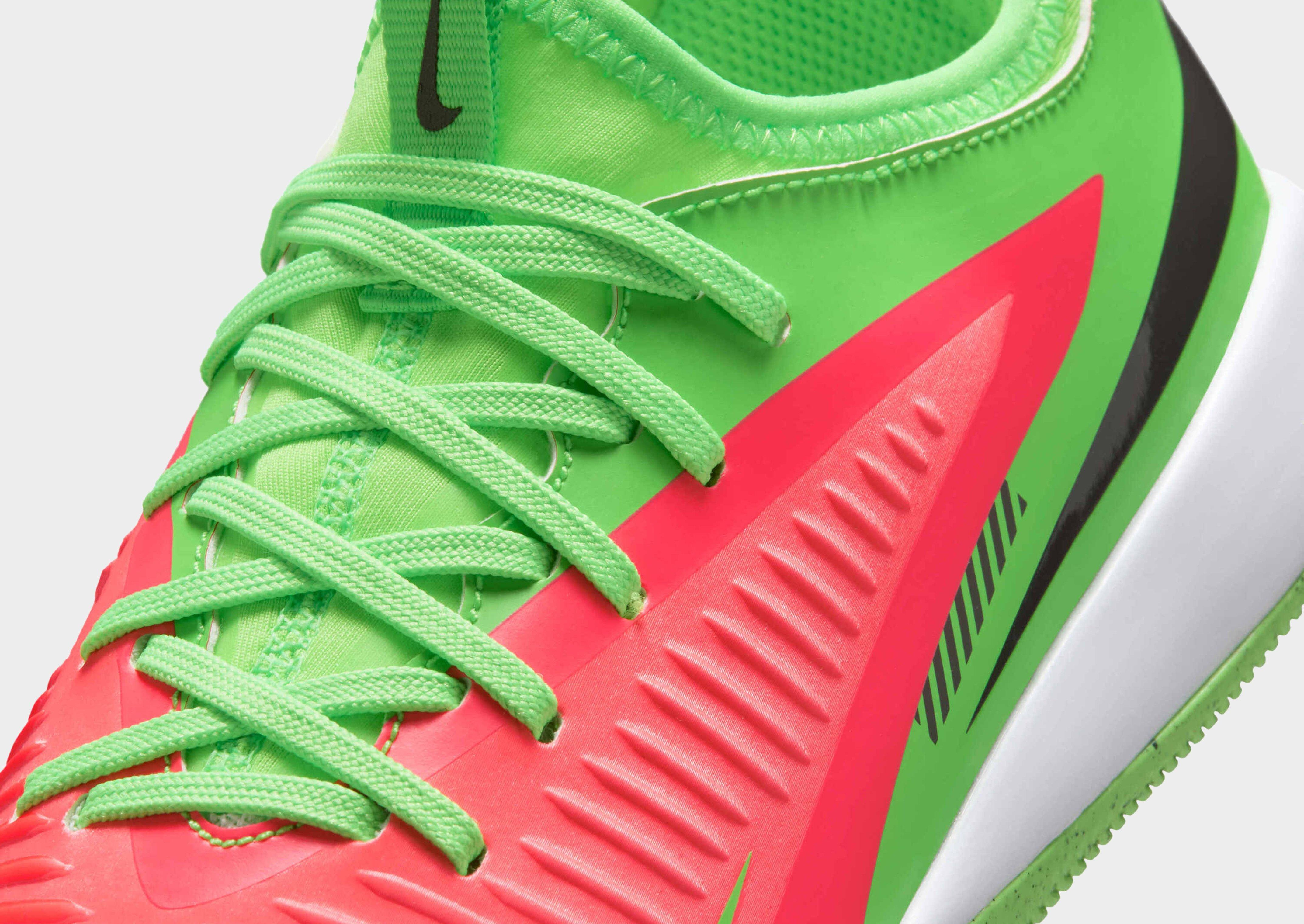 Nike OLDER KIDS' INDOOR