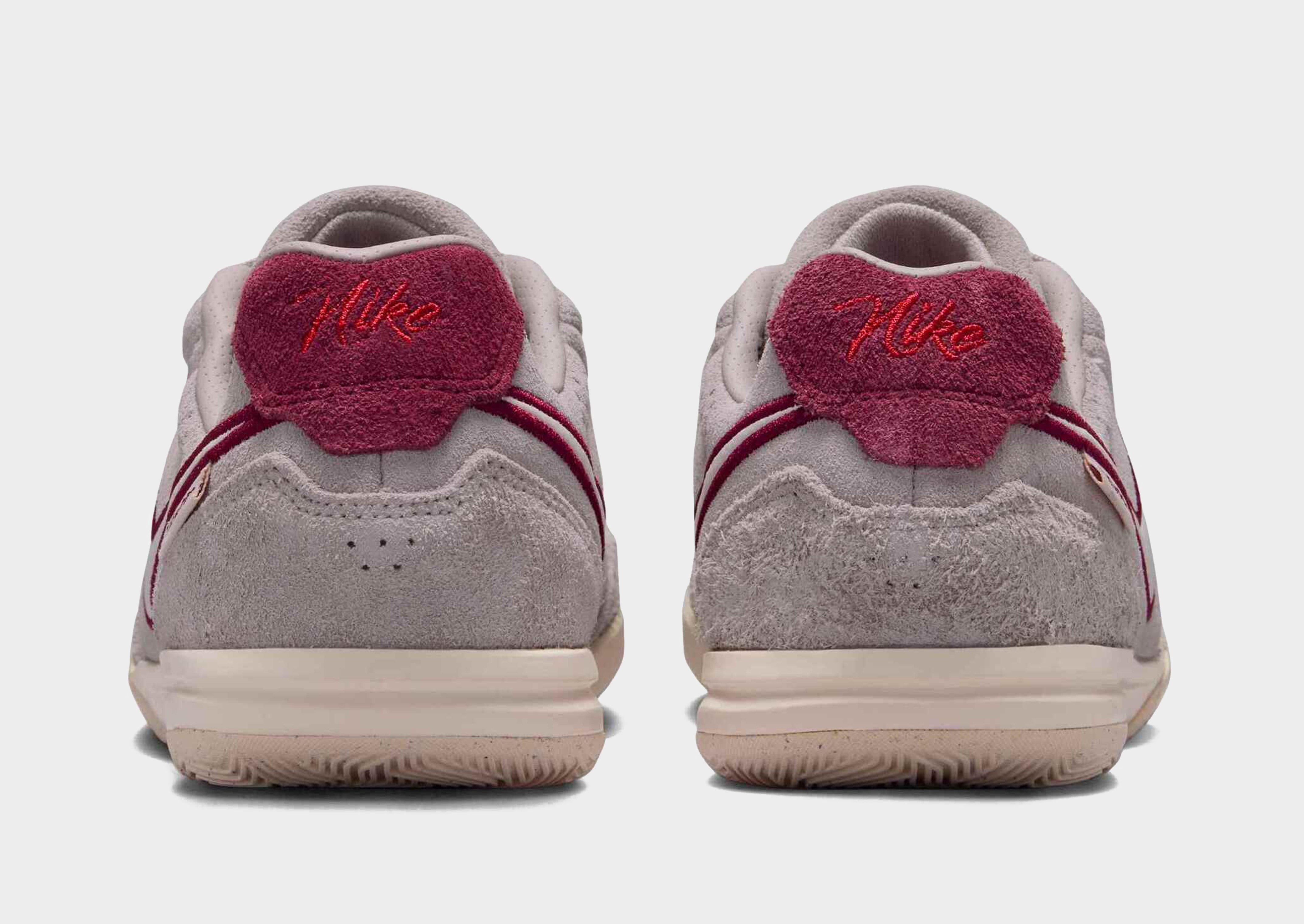 Nike OLDER KIDS' INDOOR
