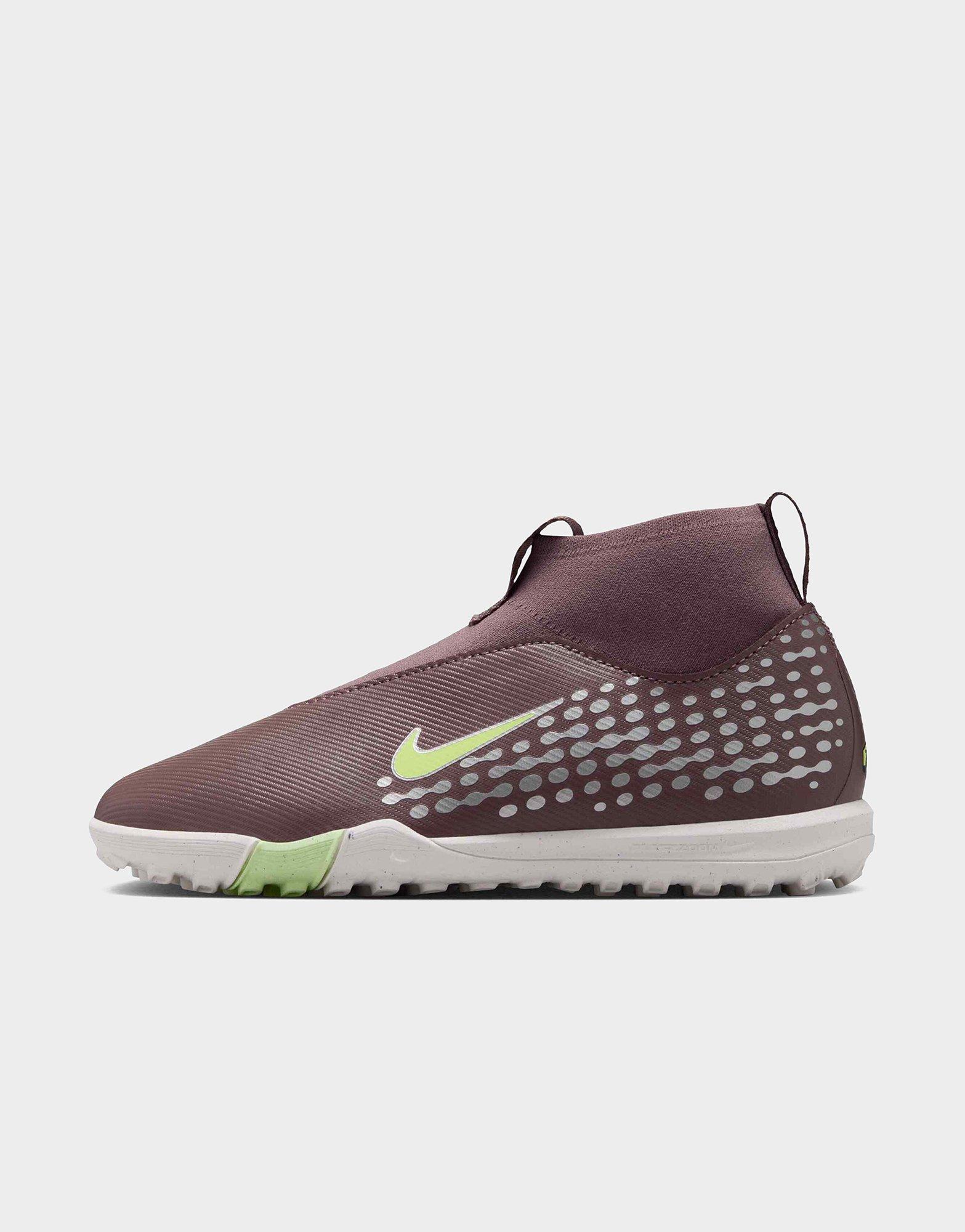 Nike OLDER KIDS' TURF