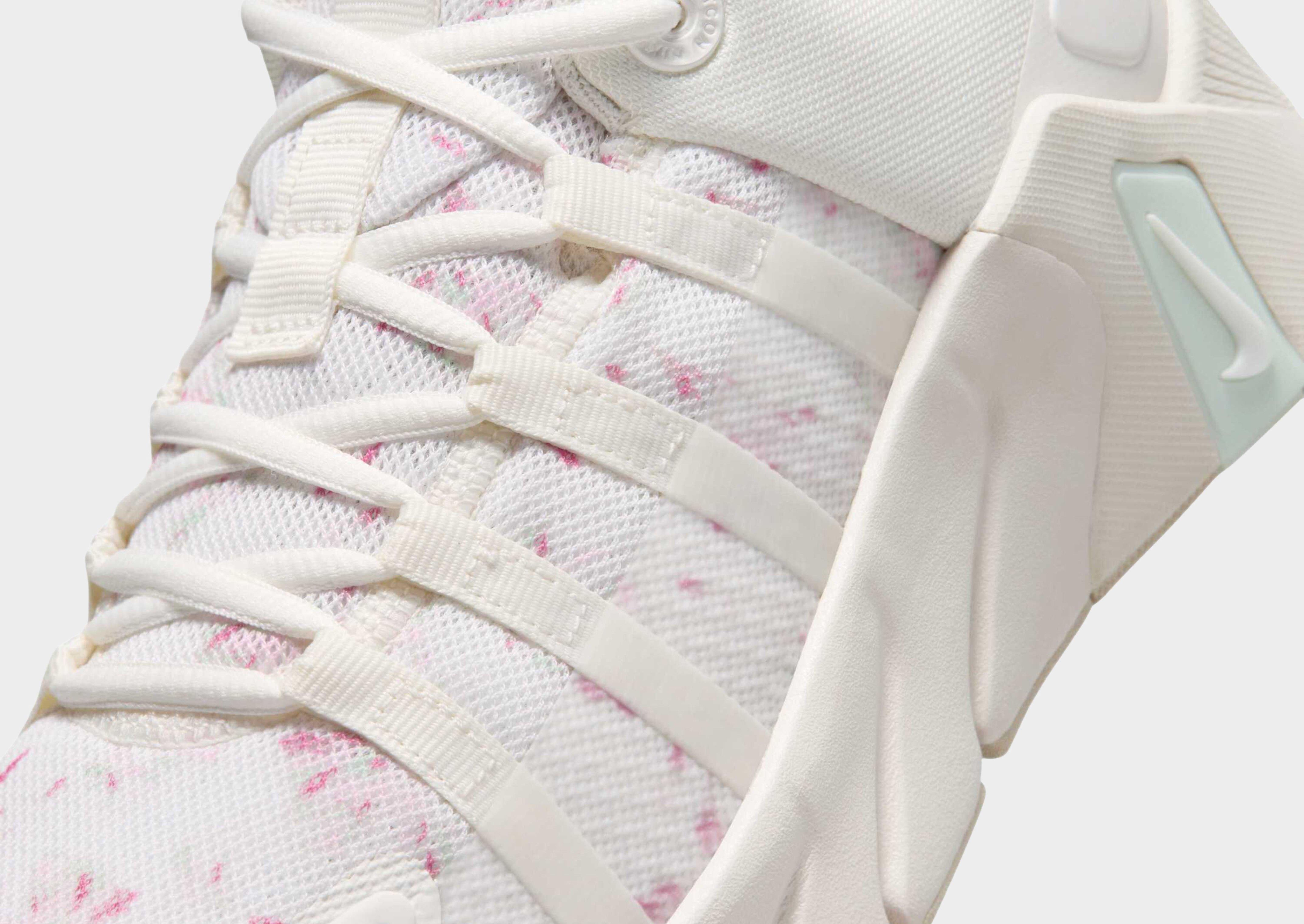 Nike WOMEN'S TRAINING SHOES