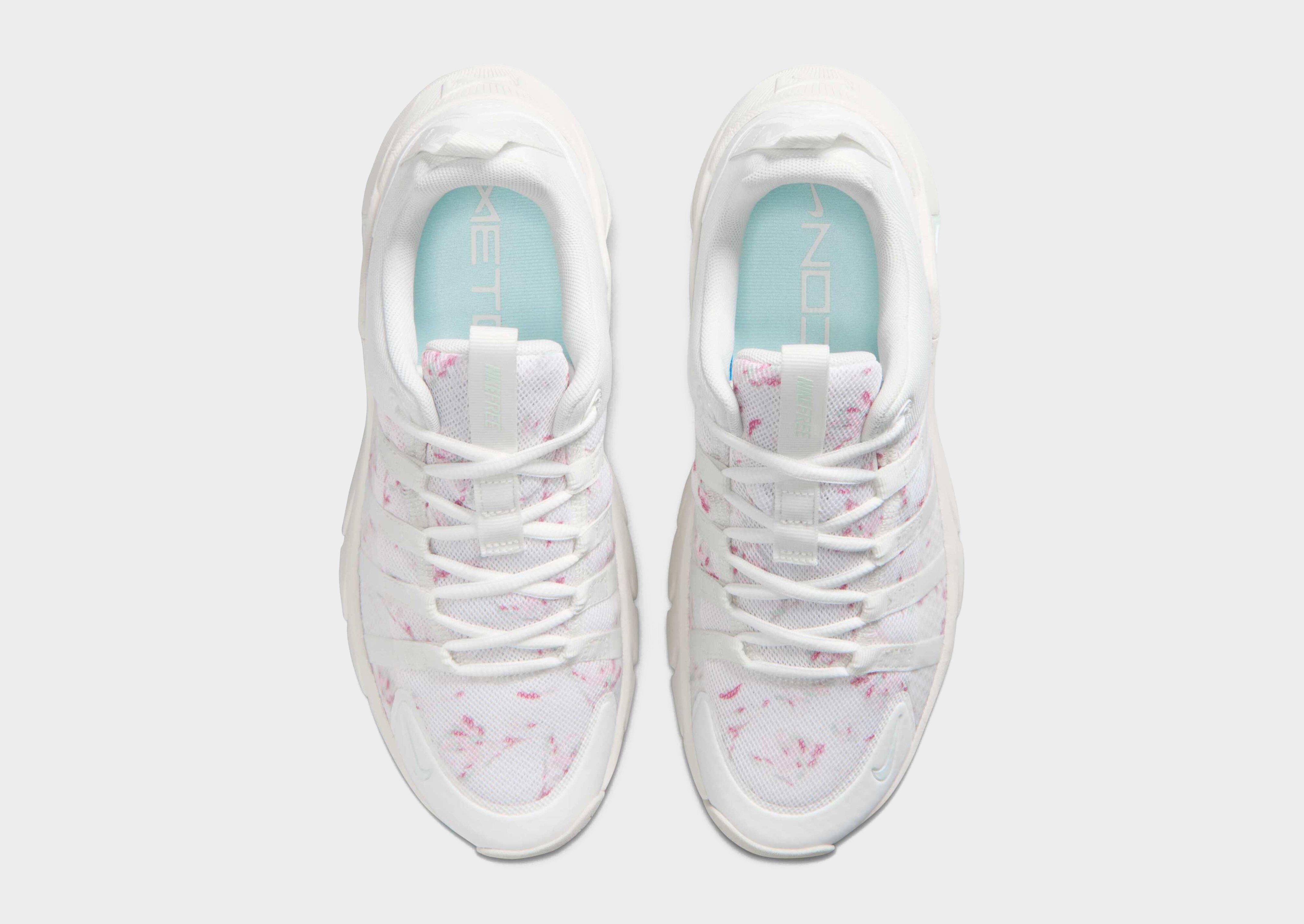 Nike WOMEN'S TRAINING SHOES