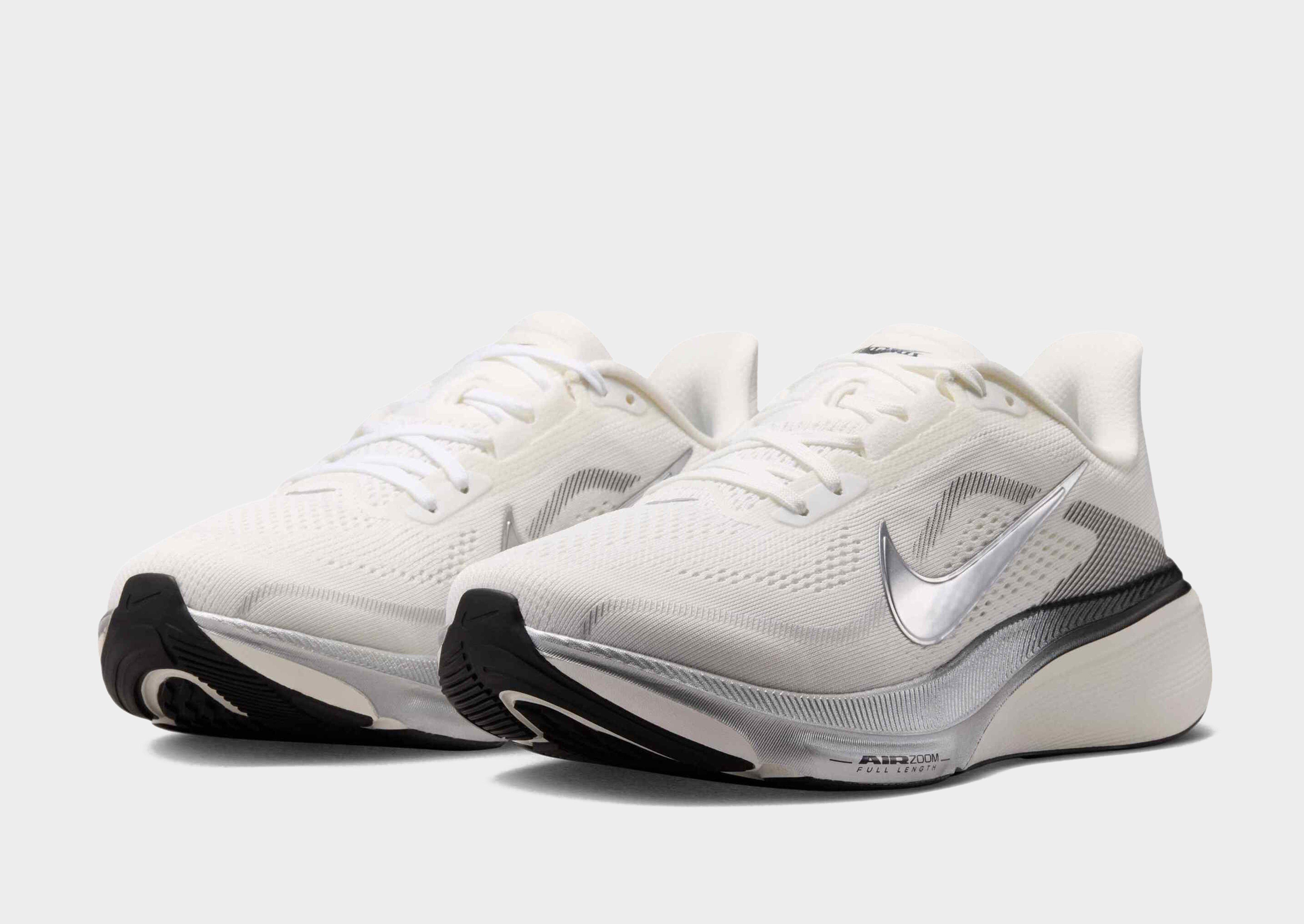 Nike WOMEN'S ROAD RUNNING