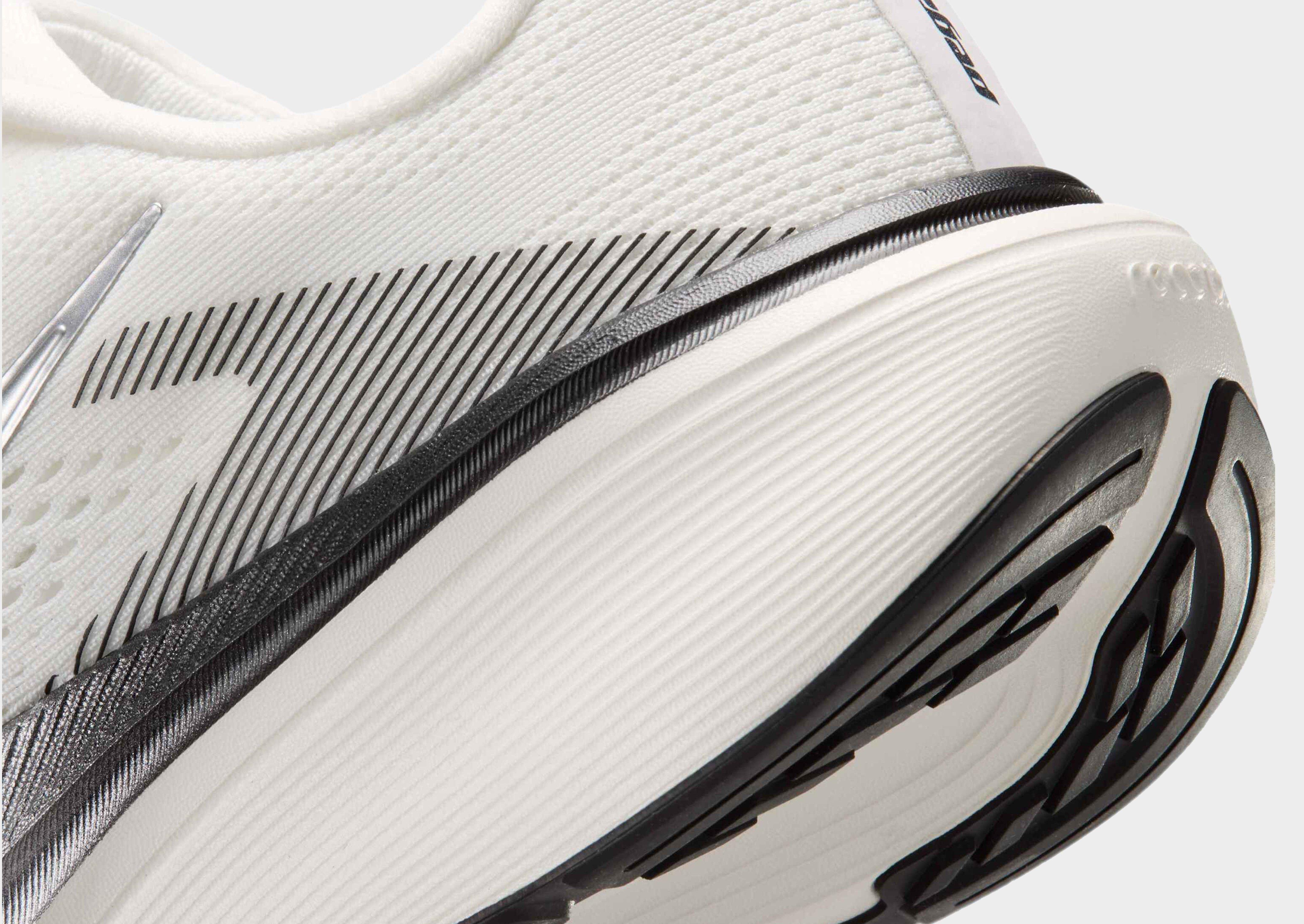 Nike WOMEN'S ROAD RUNNING