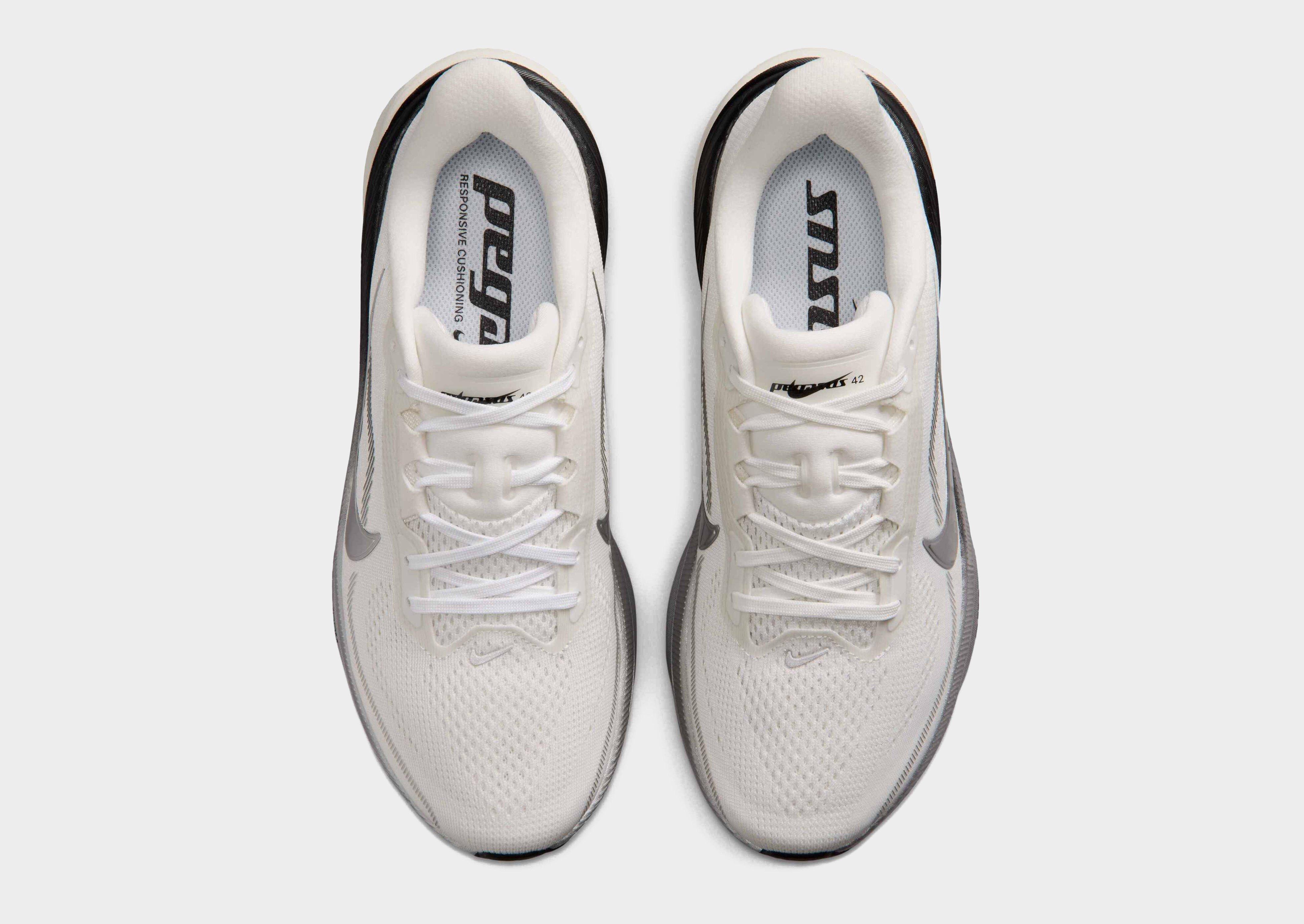 Nike WOMEN'S ROAD RUNNING