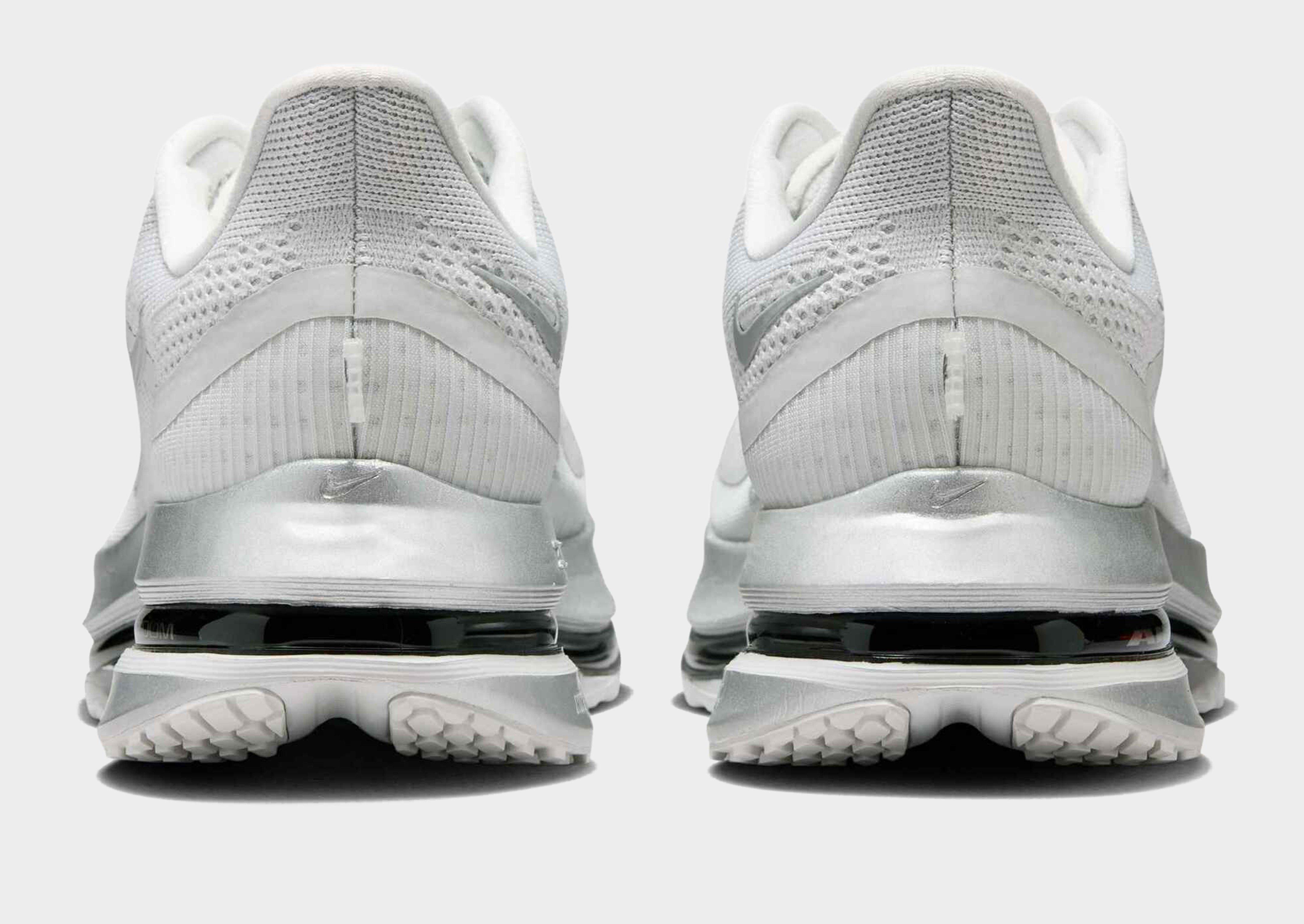 Nike Downshifter 13