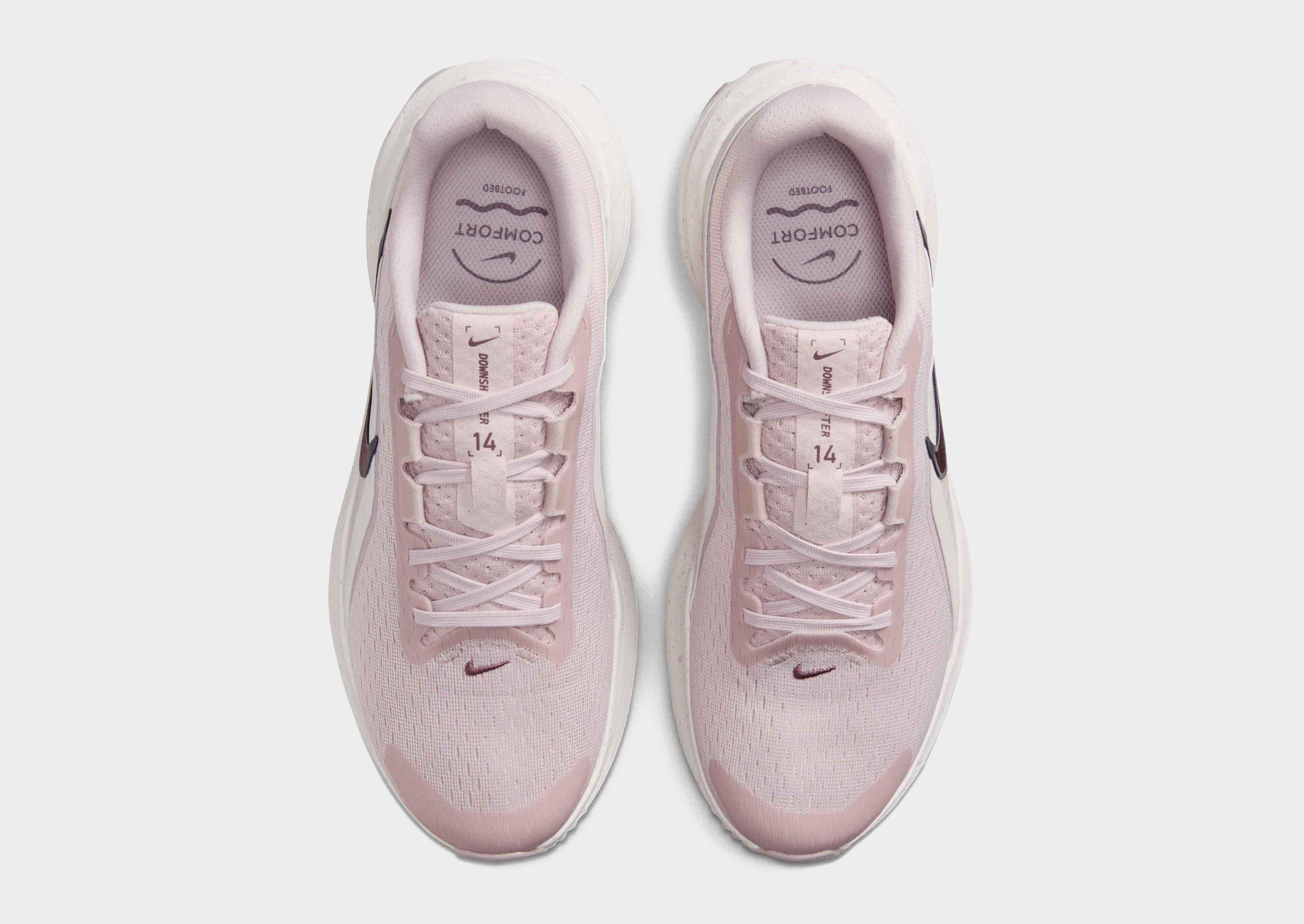 Nike WOMEN'S ROAD RUNNING