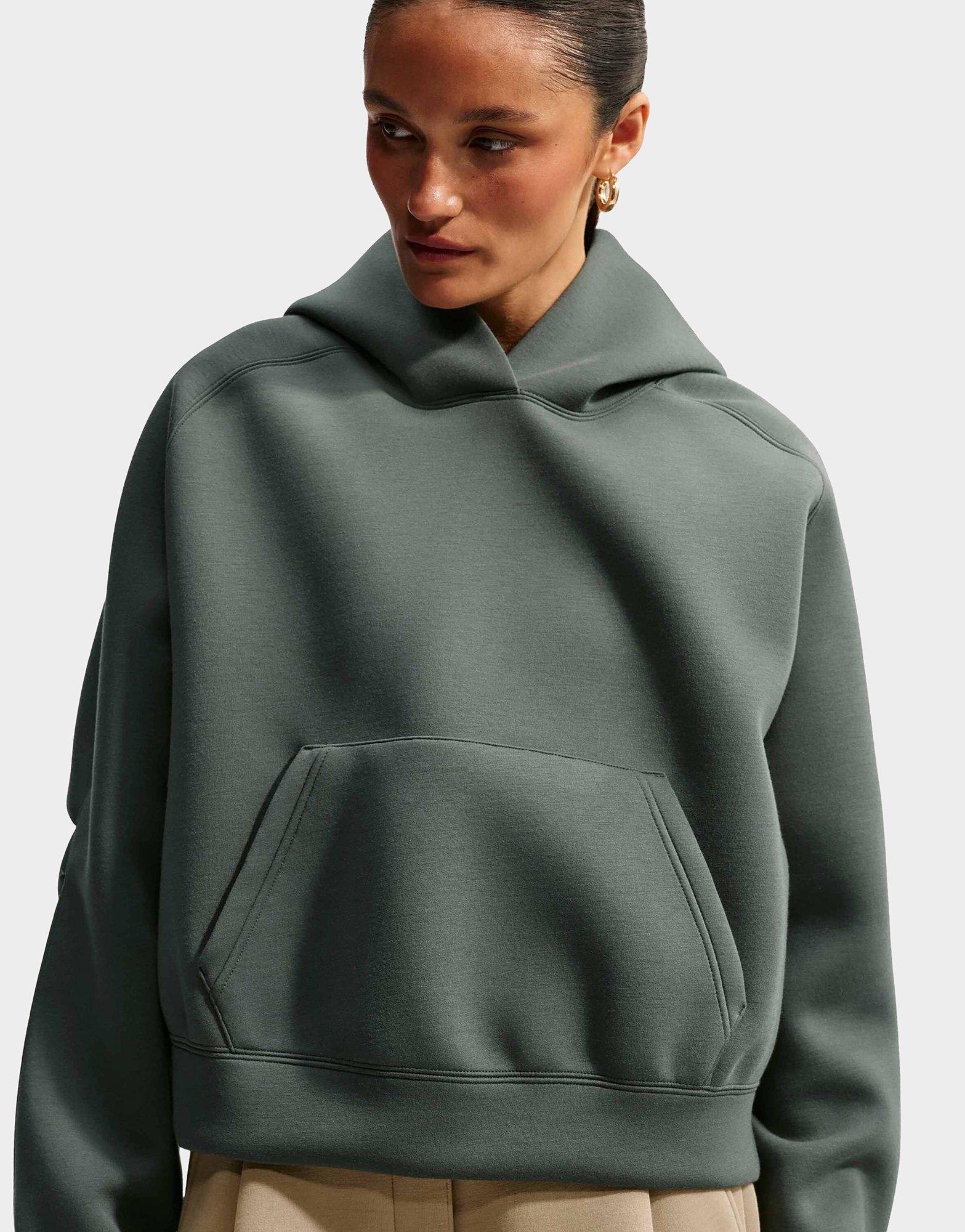 Nike WOMEN'S OVERSIZED