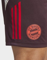 adidas Pantalón corto entrenamiento FC Bayern Tiro 24