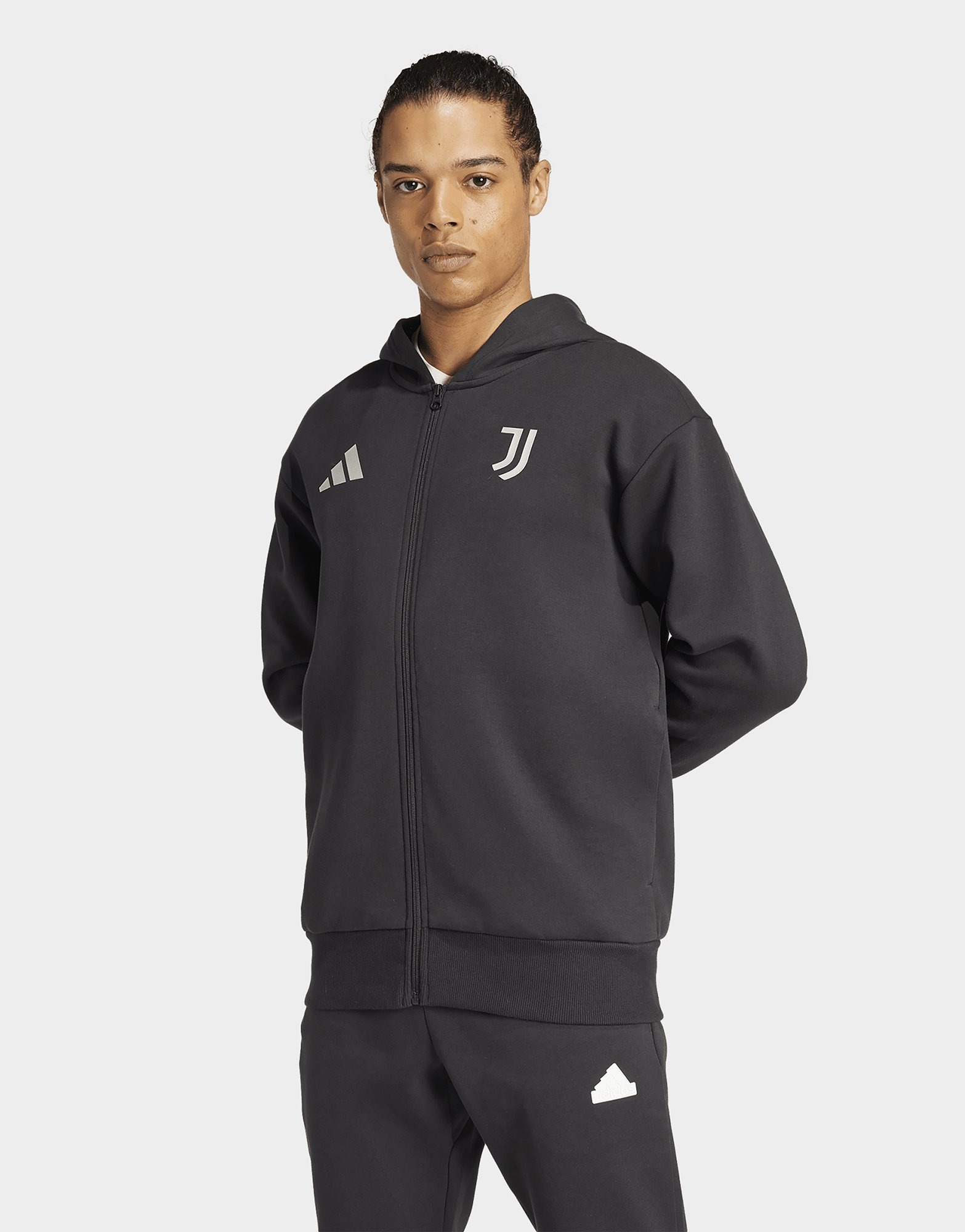 adidas Juventus ブラックジャケット M juventus-adidas-european-
