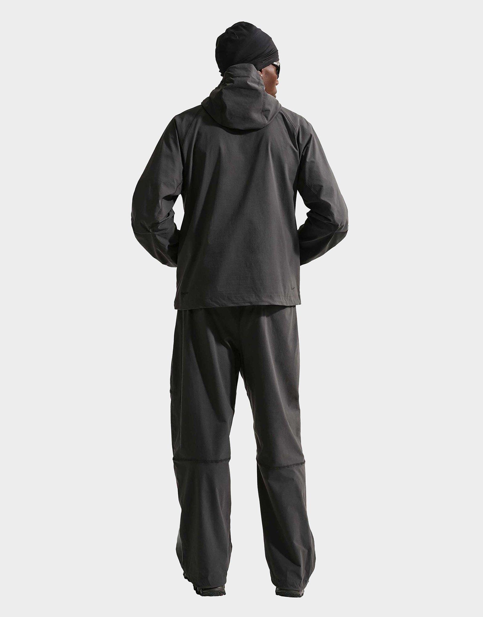 Nike MEN'S DRI-FIT WOVEN