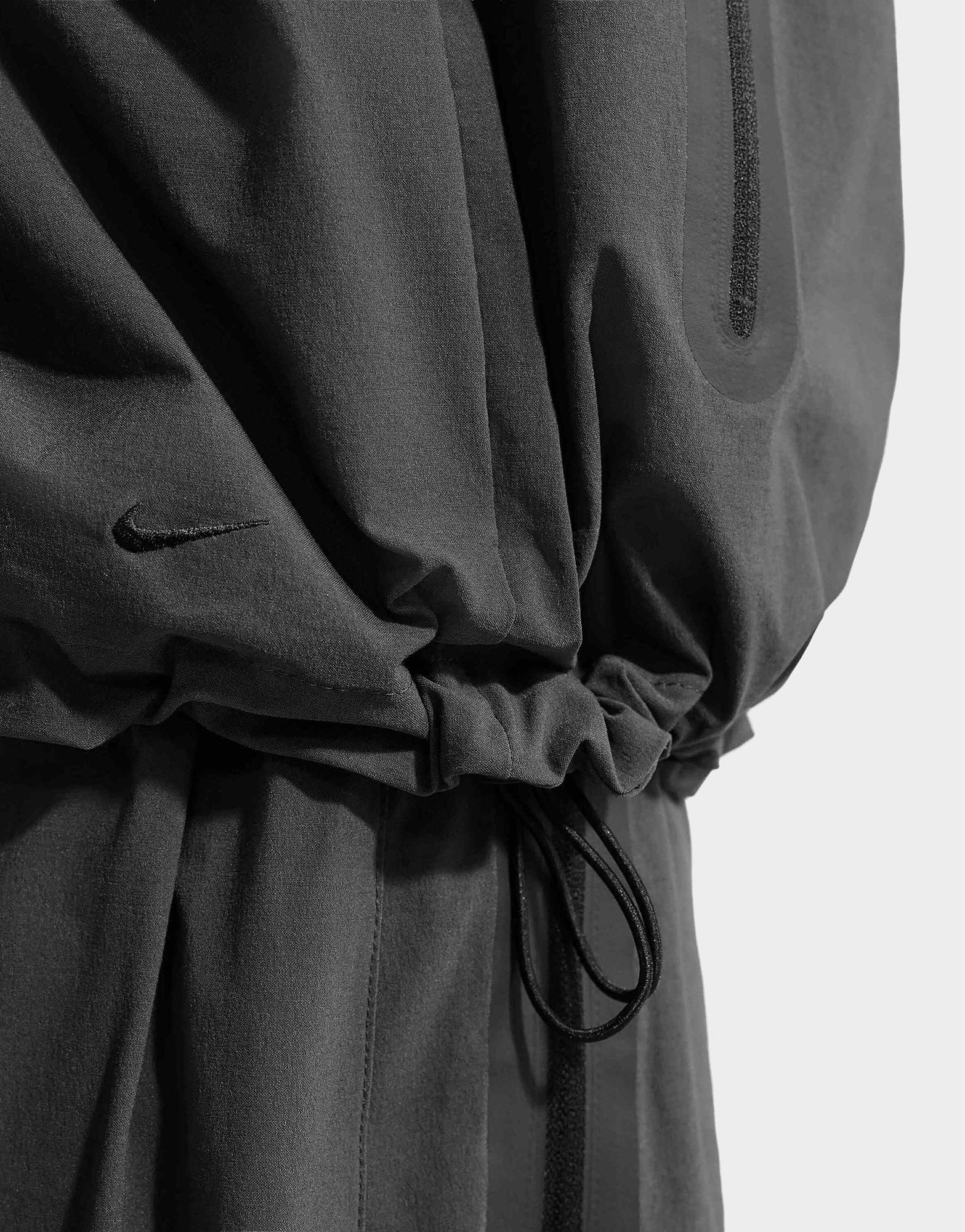 Nike MEN'S DRI-FIT WOVEN