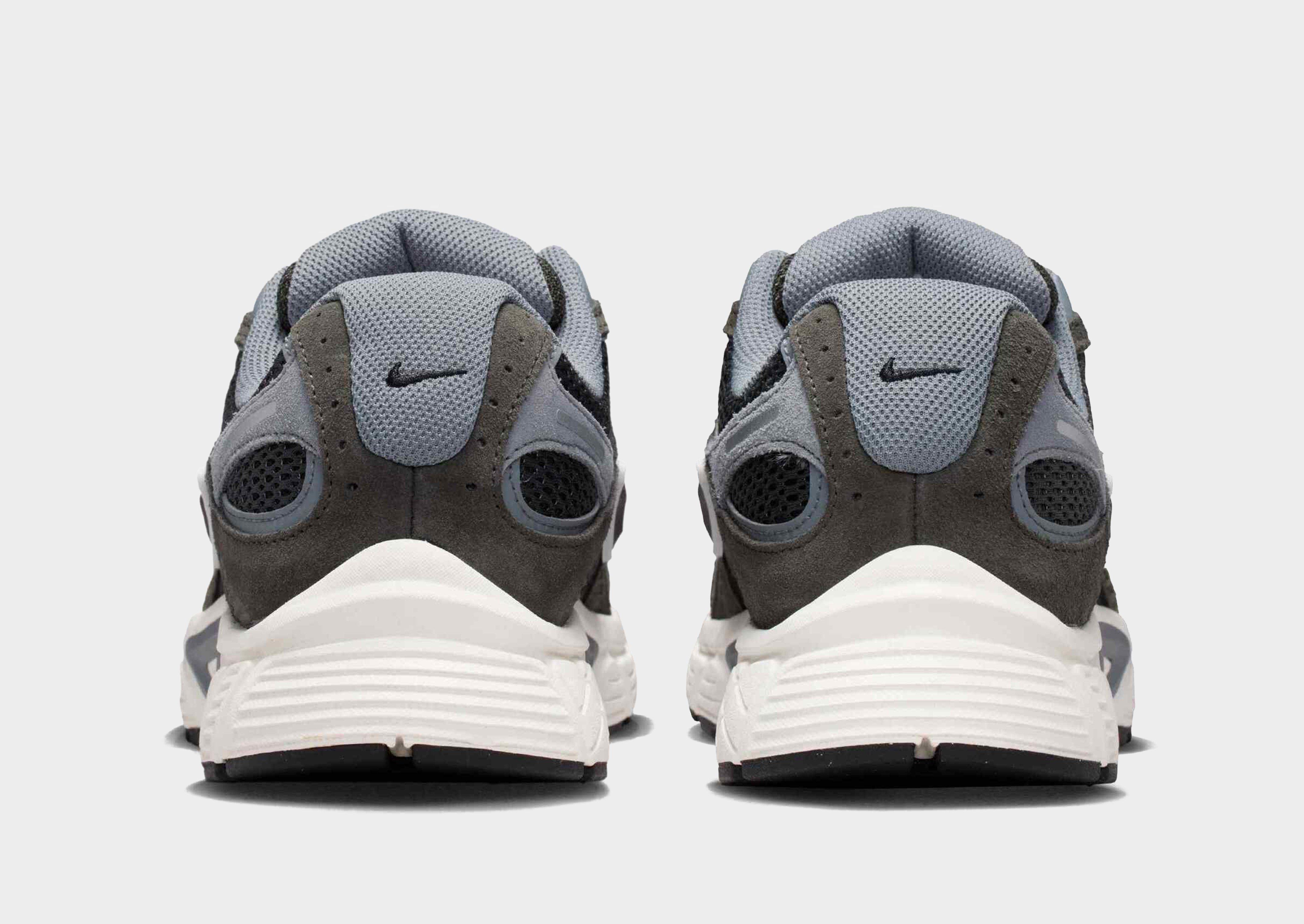 Nike MEN'S SHOES V5 RNR