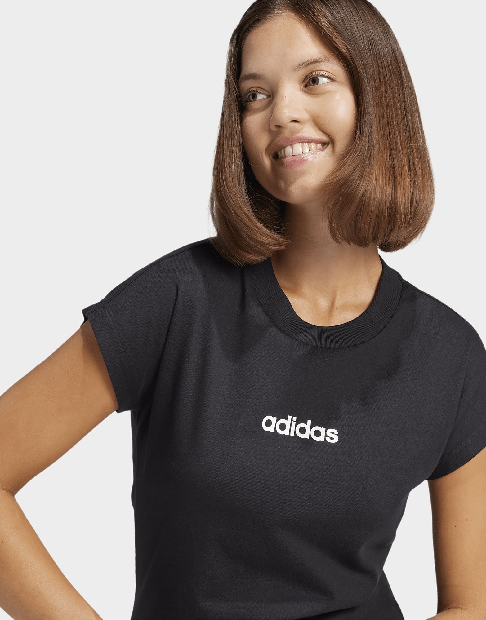 adidas Women's Essentials Linear Cotton T-Shirt Black/White — foto 4
