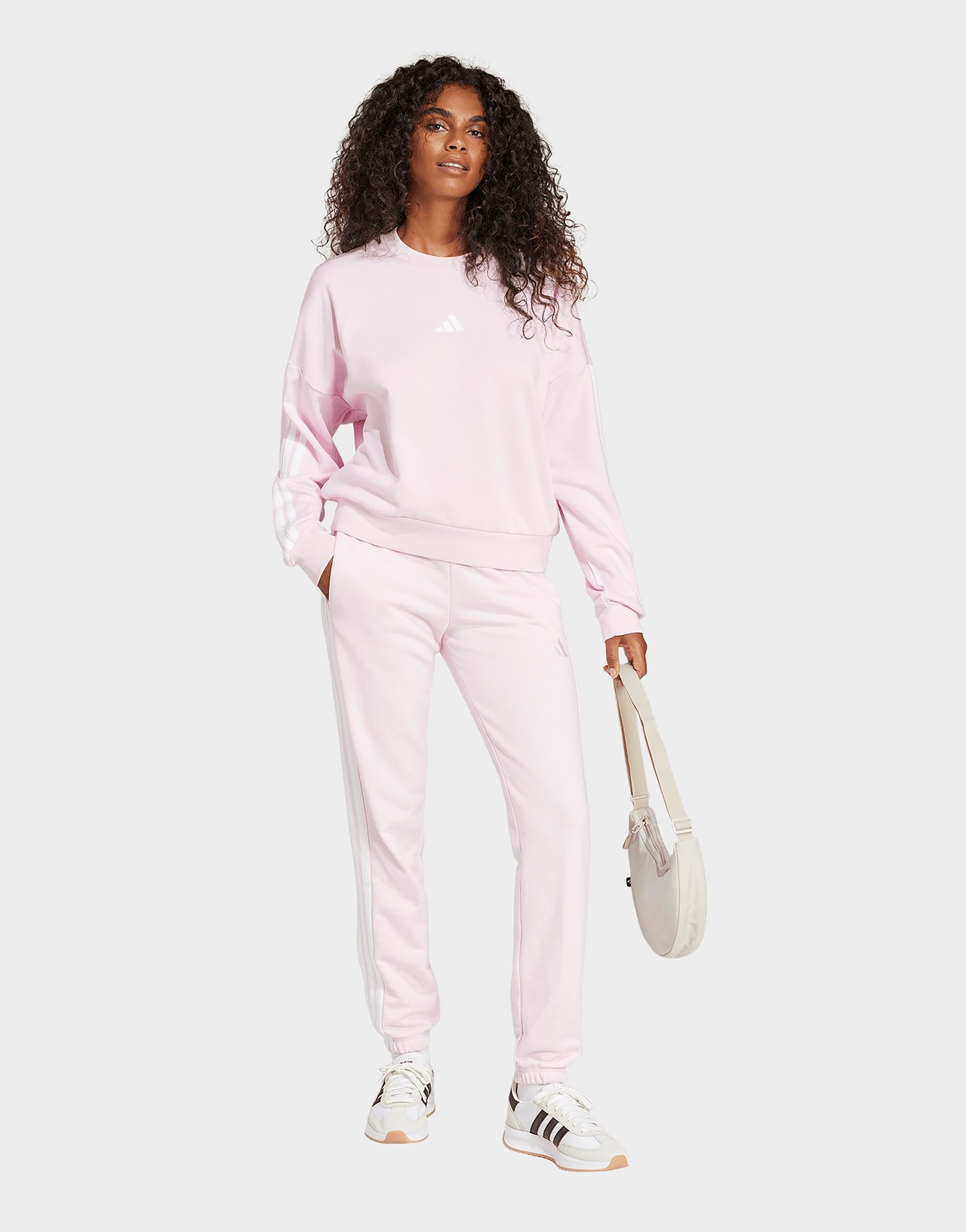 adidas Women's Essentials 3-Stripes French Terry Cuffed Pant Clear Pink/White — foto 2