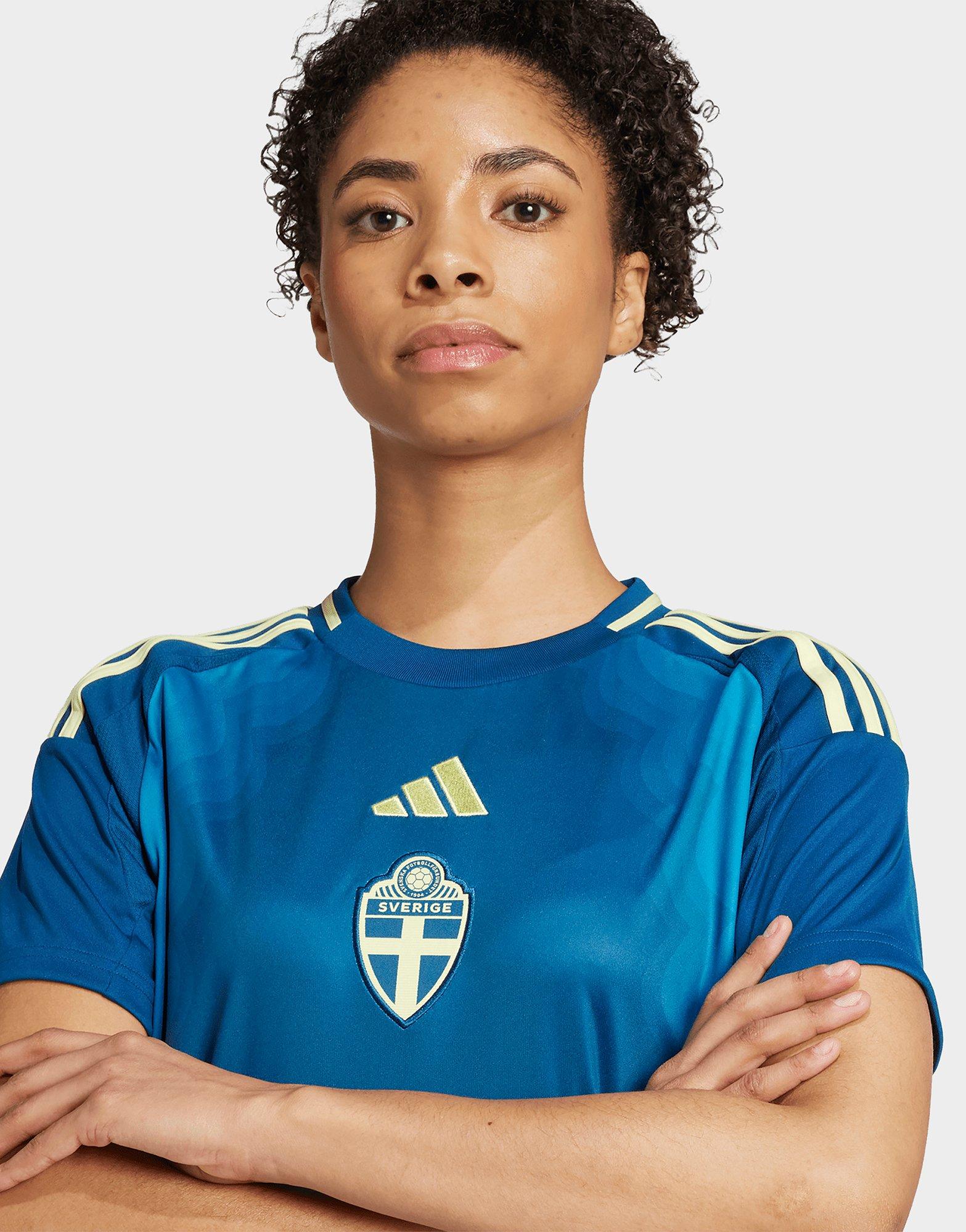 adidas Zweden 25 (Vrouwenelftal) Uitshirt