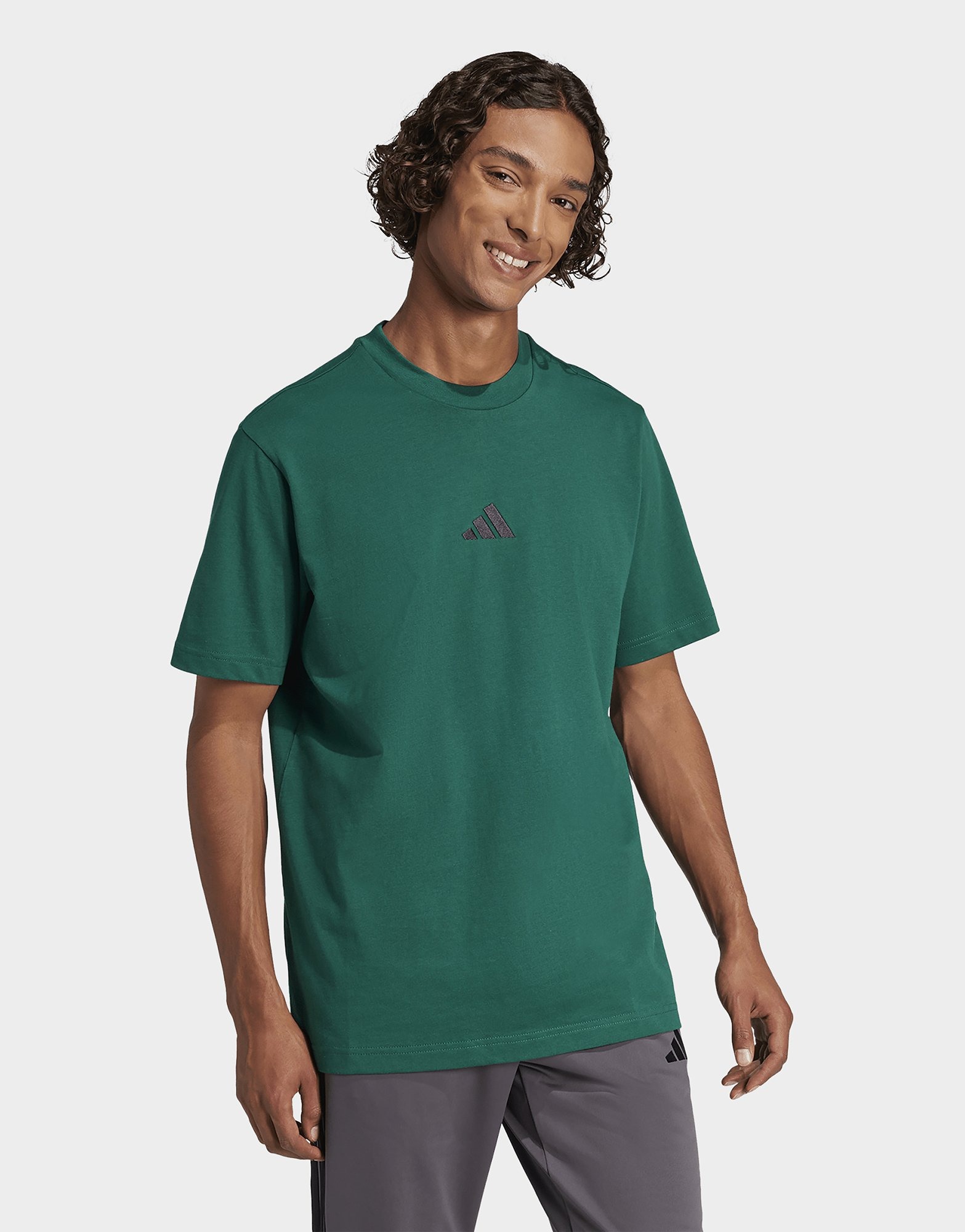 adidas Essentials Small Logo Single Jersey T-Shirt Collegiate Green/Black — foto 2