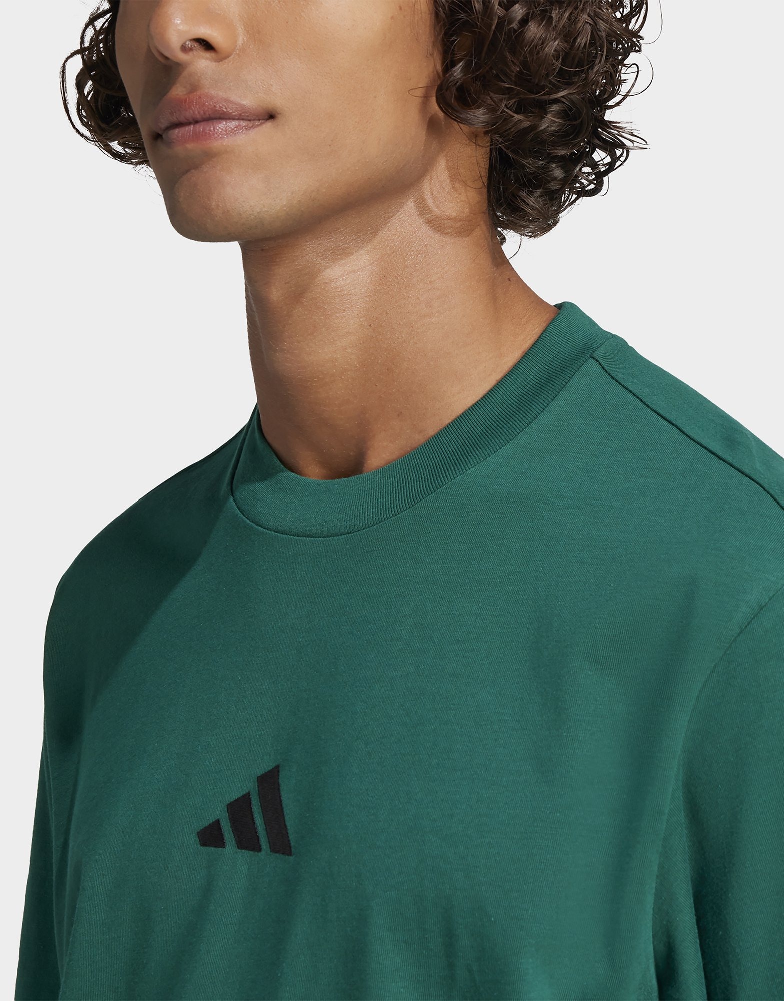 adidas Essentials Small Logo Single Jersey T-Shirt Collegiate Green/Black — foto 5