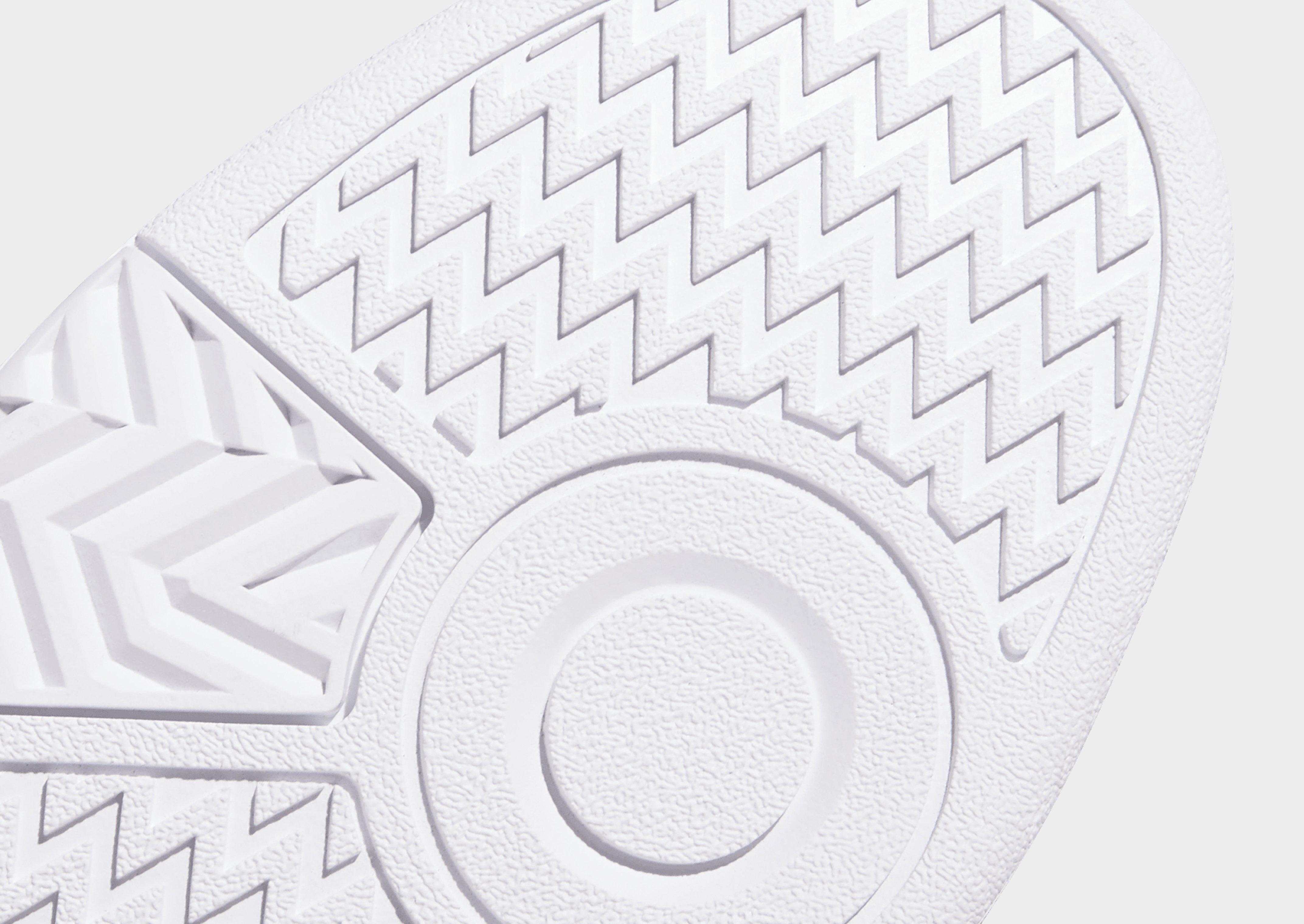 adidas Chaussure Hoops 4.0