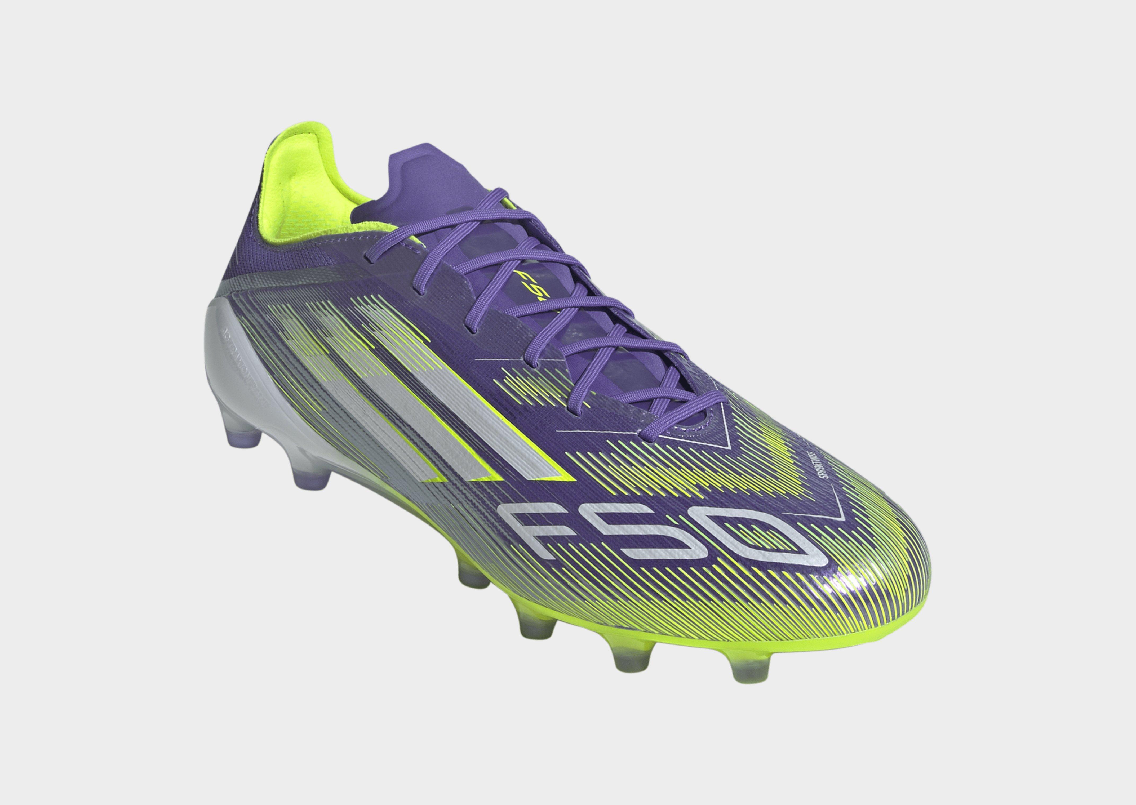 adidas F50 Elite Boots für Kunstrasen.