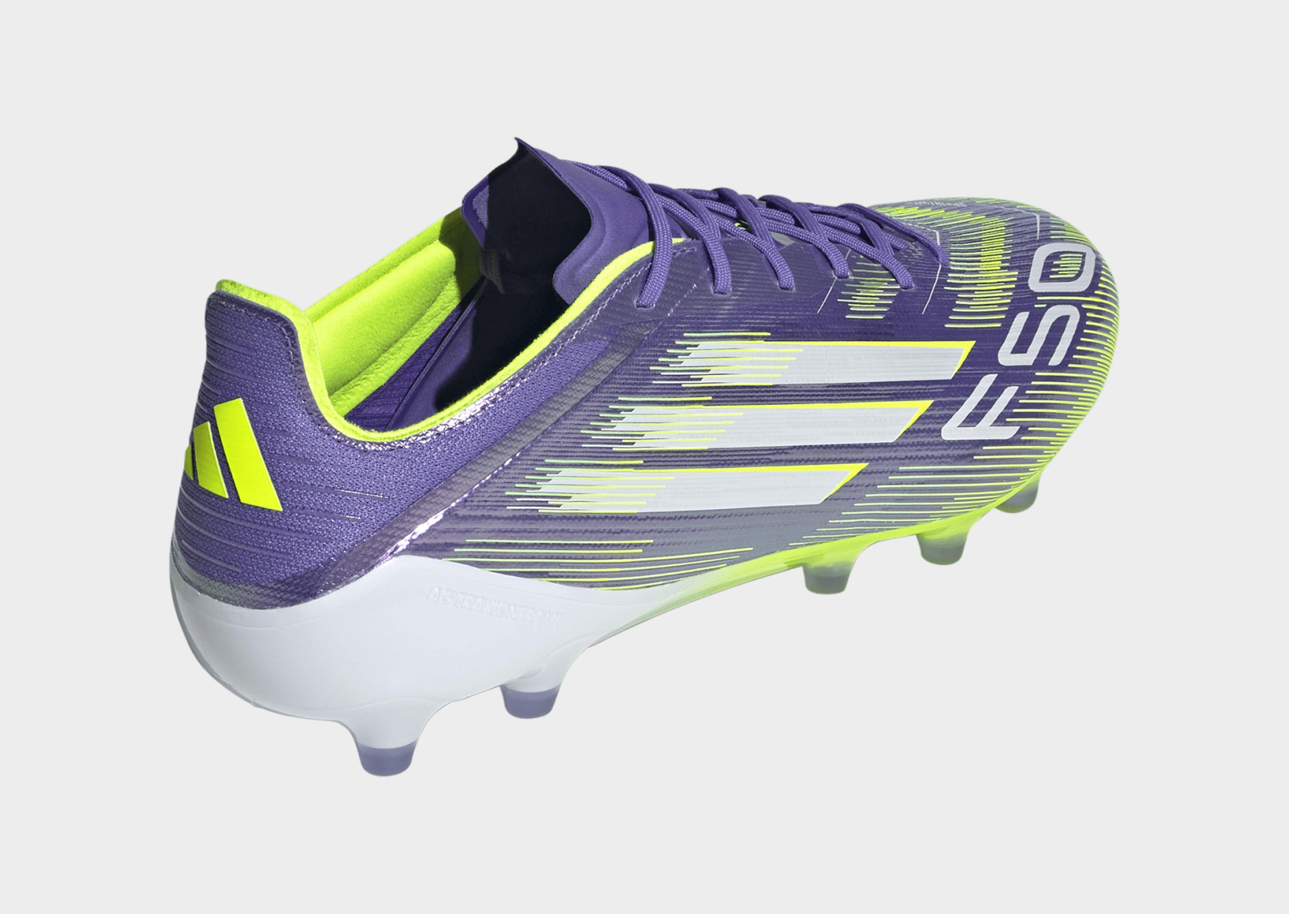 adidas F50 Elite Boots für Kunstrasen.