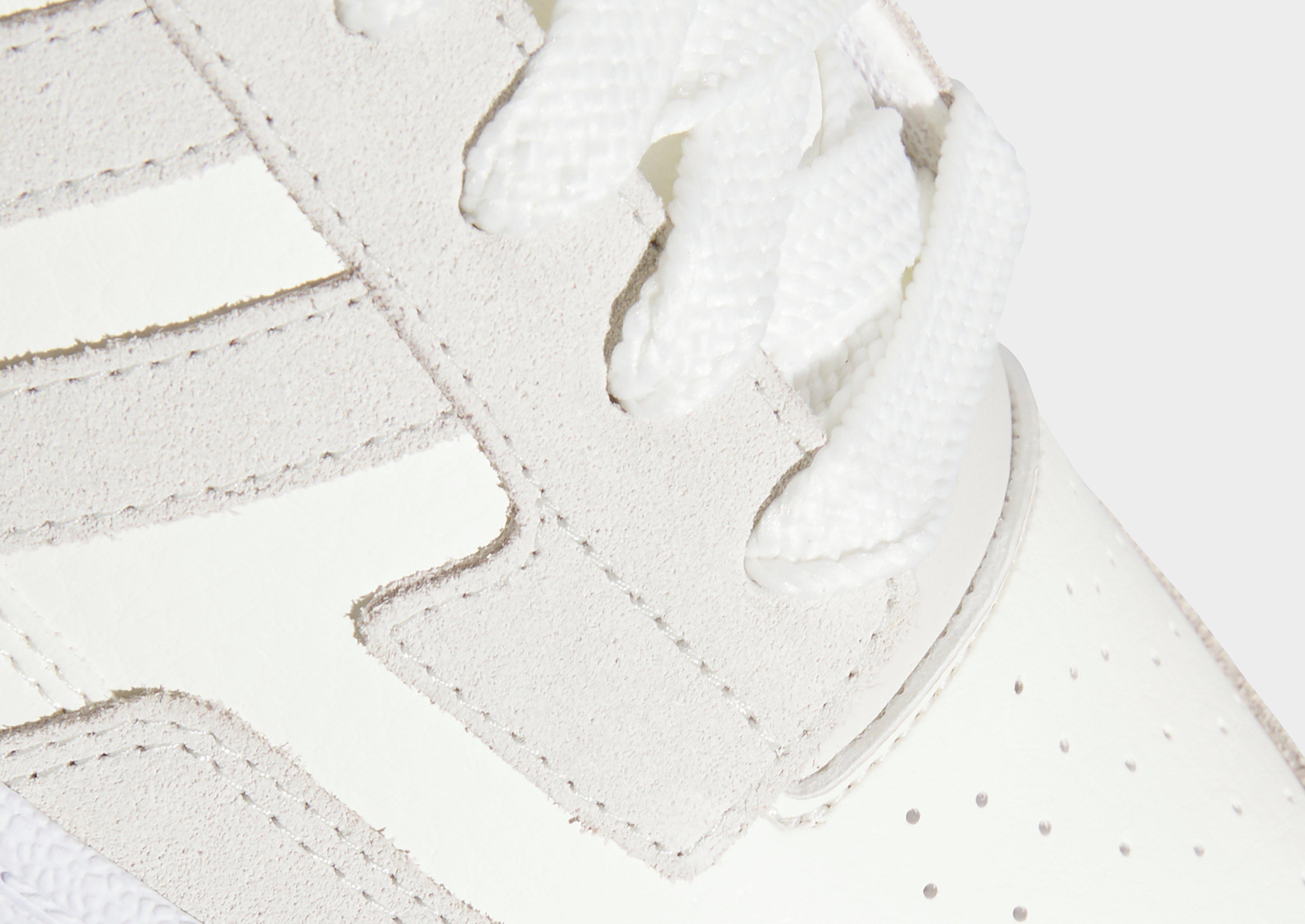 adidas Rapid Court Low Schoenen