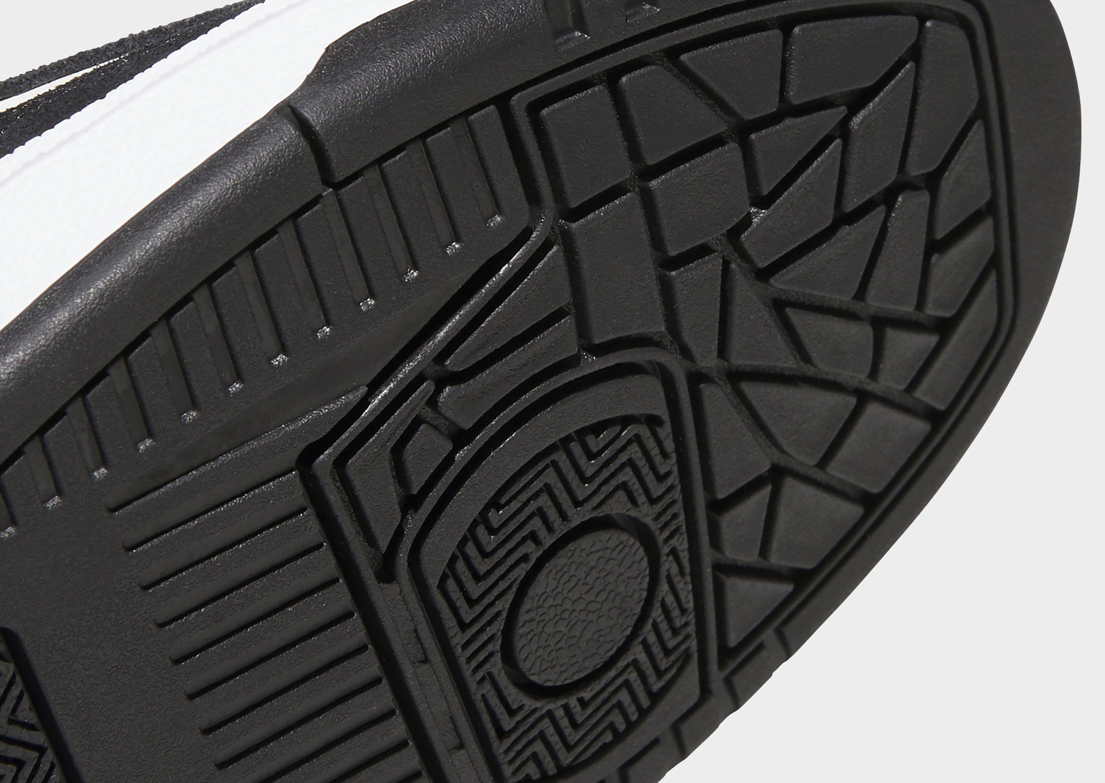 adidas Rapid Court Low Schoenen