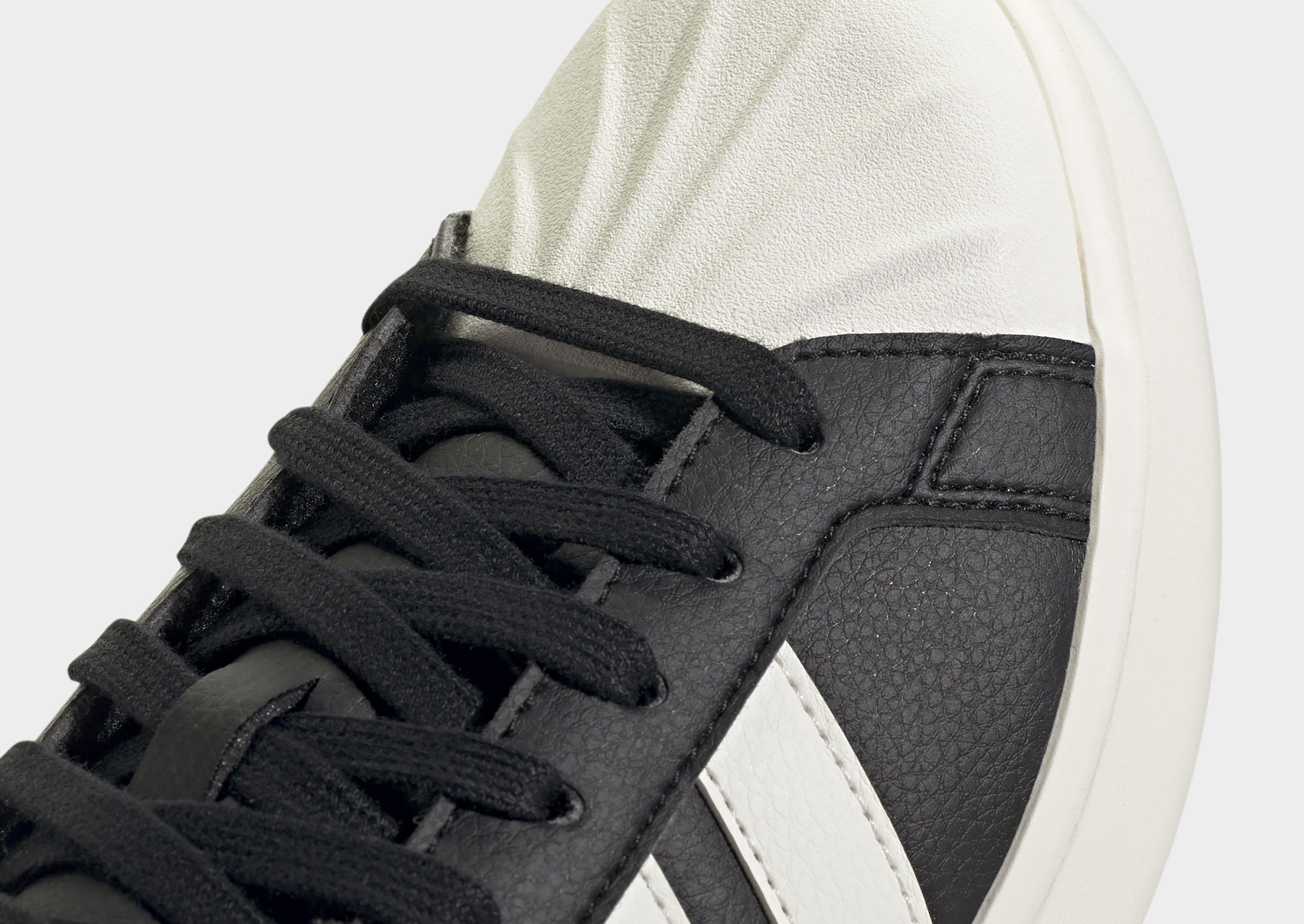 adidas Streettalk