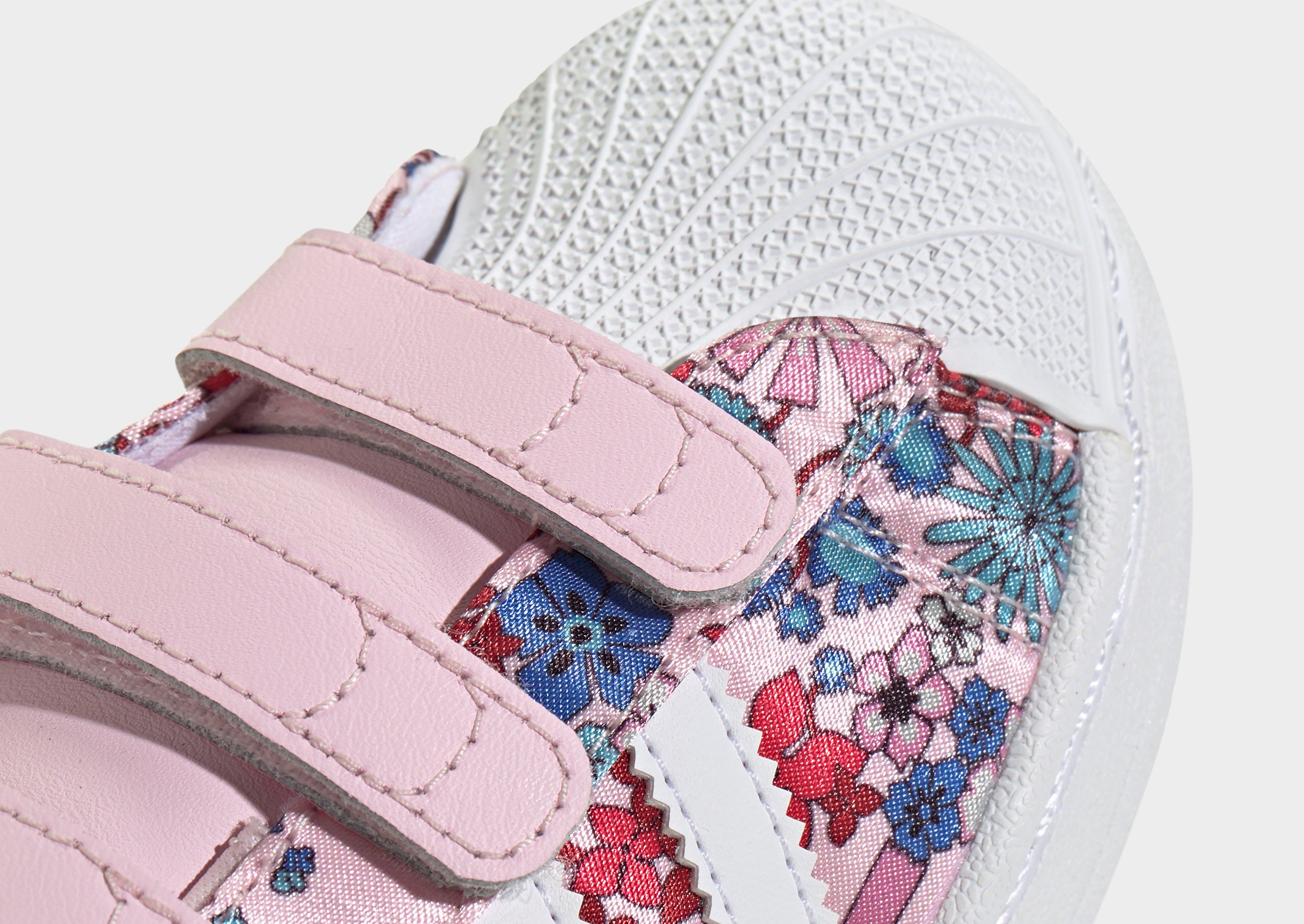 adidas ADIDAS LIBERTY LONDON SUPERSTAR II COMFORT CLOSURE SHOES