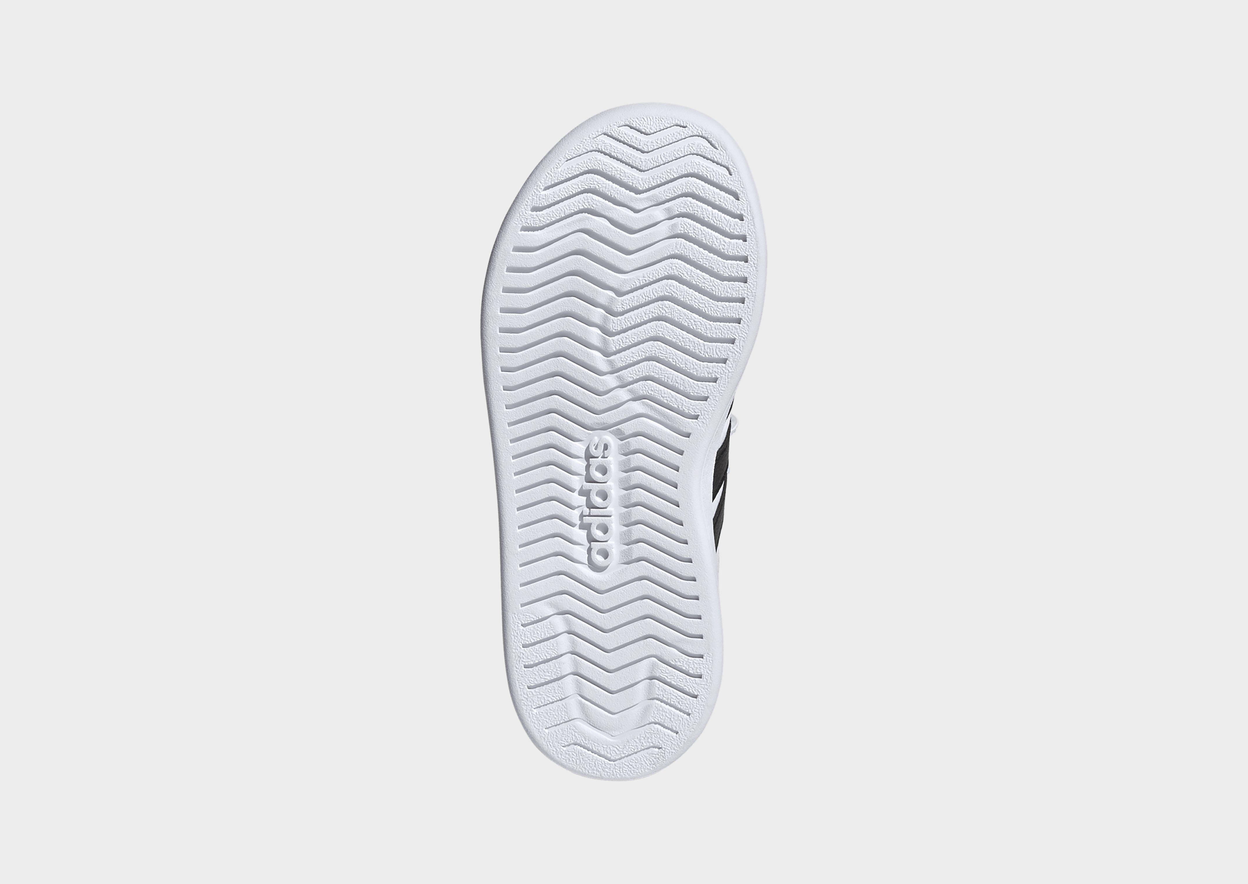 adidas Streettalk