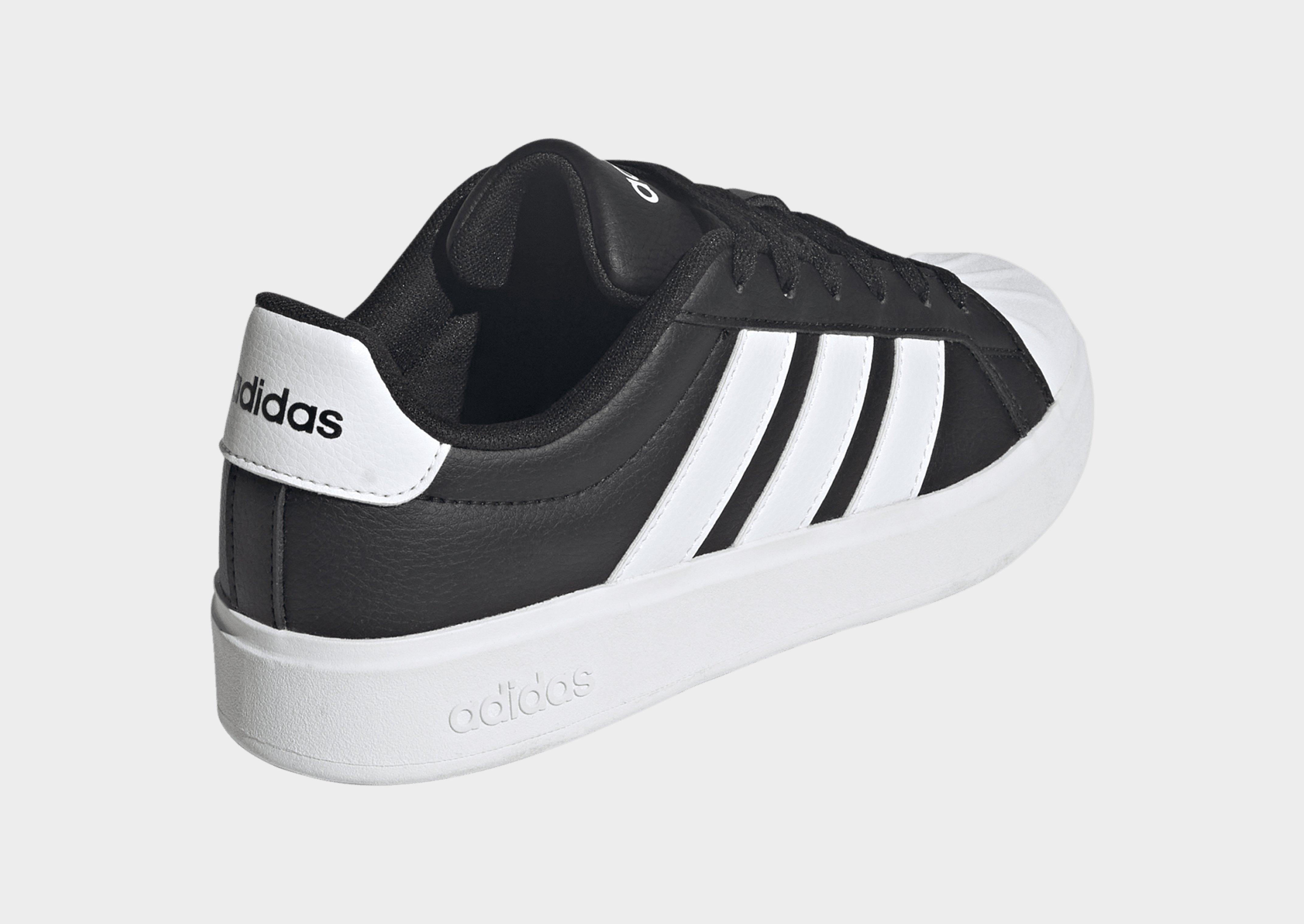 adidas Streettalk