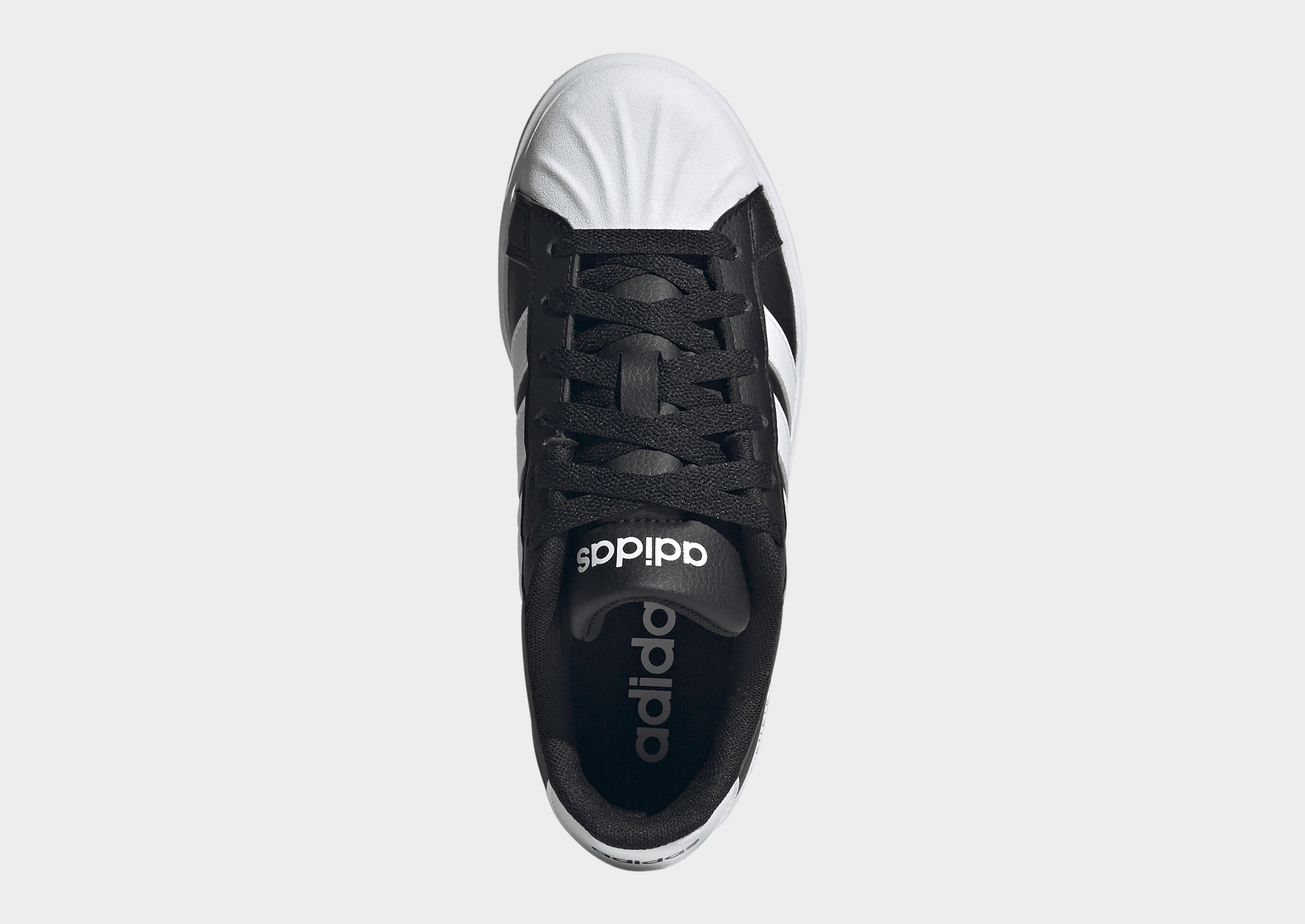 adidas Streettalk