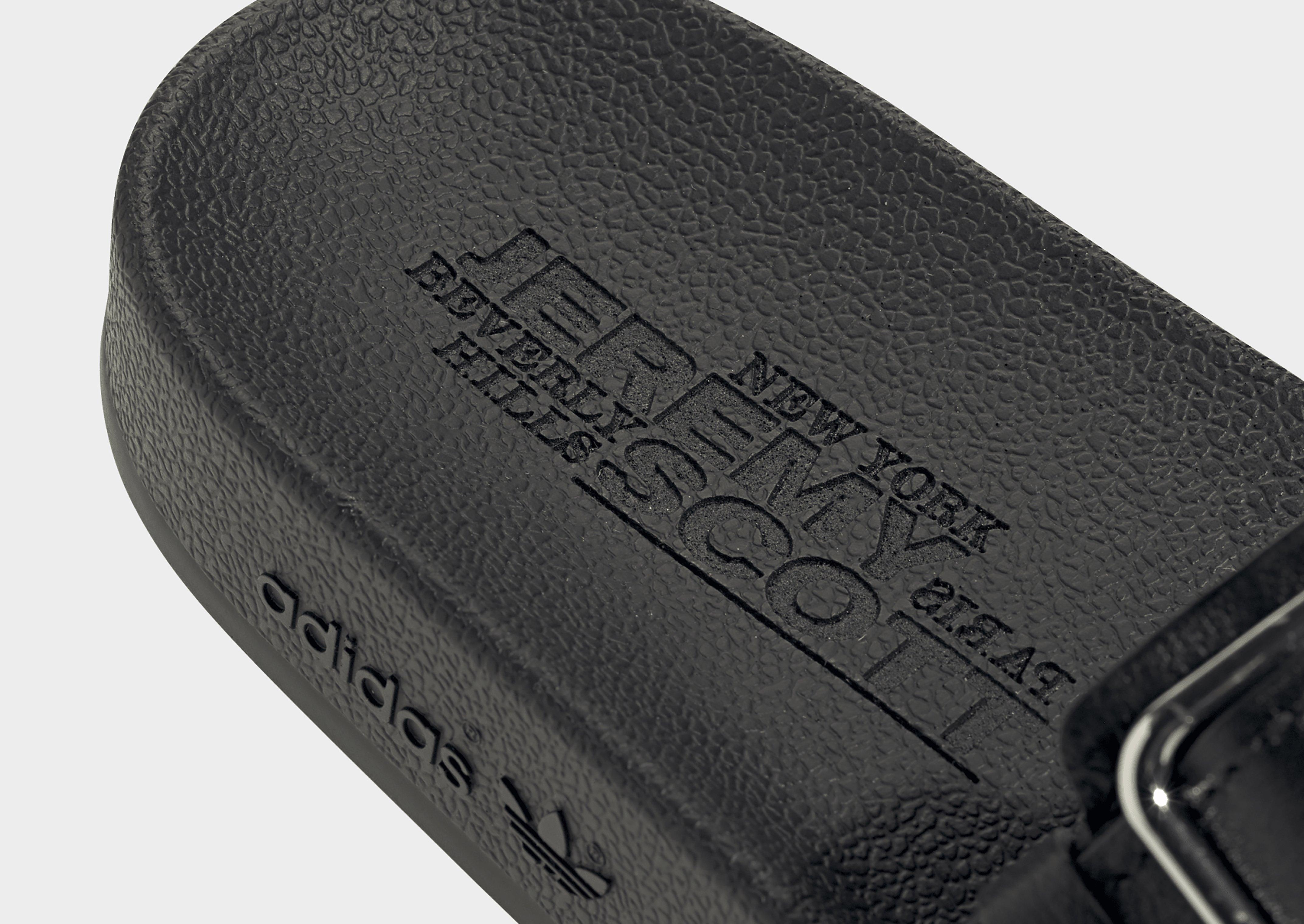 adidas adidas x Jeremy Scott adilette Badslippers