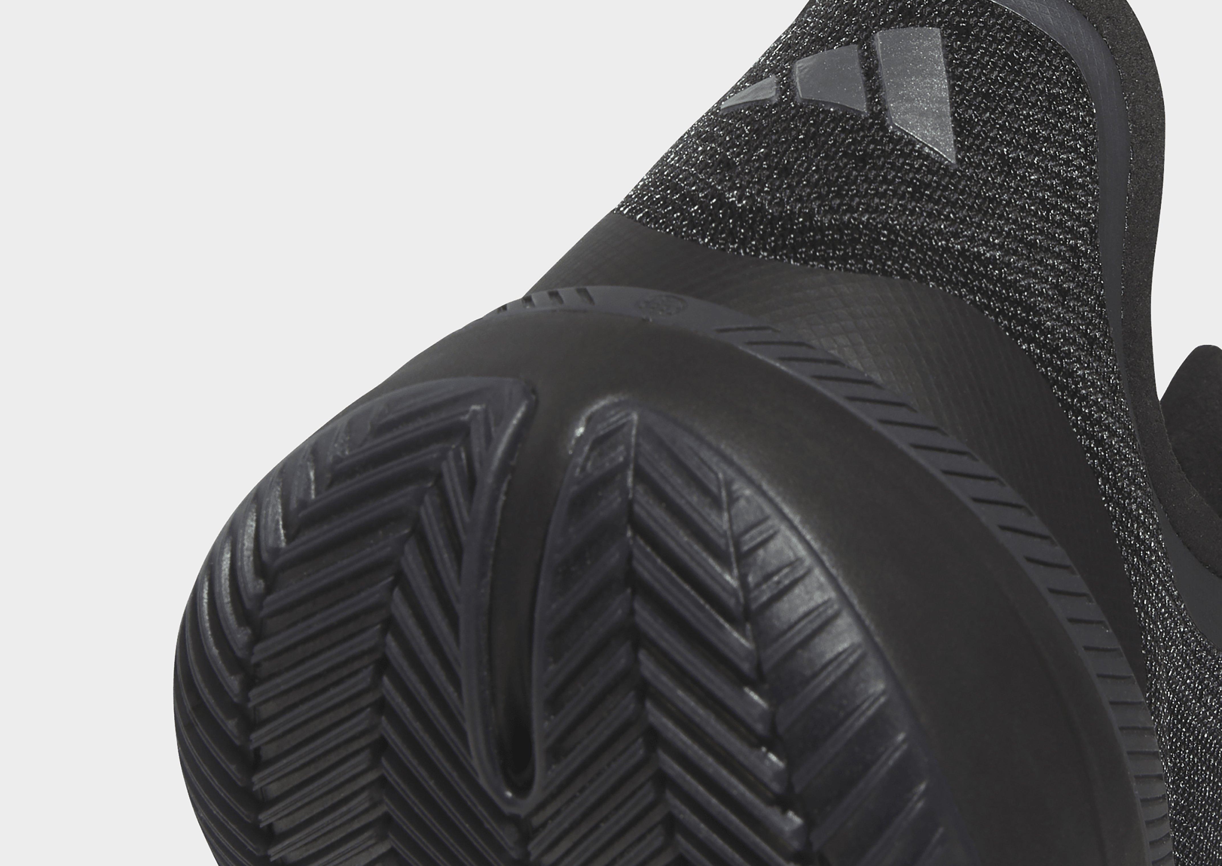 adidas Adizero Select 3.0 Low Sneaker