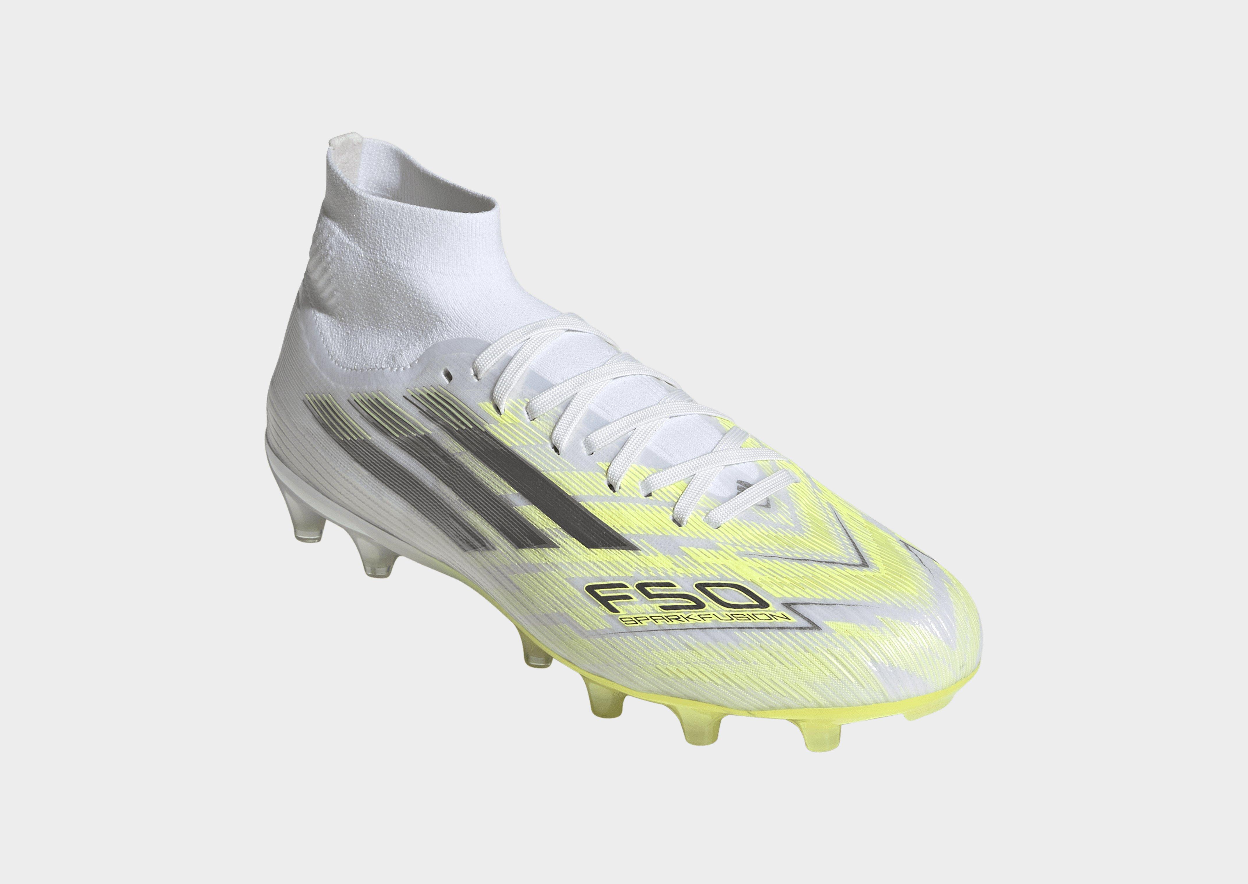 adidas Bota de fútbol para mujer de caña media F50 SPARKFUSION PRO césped natural seco / césped artificial