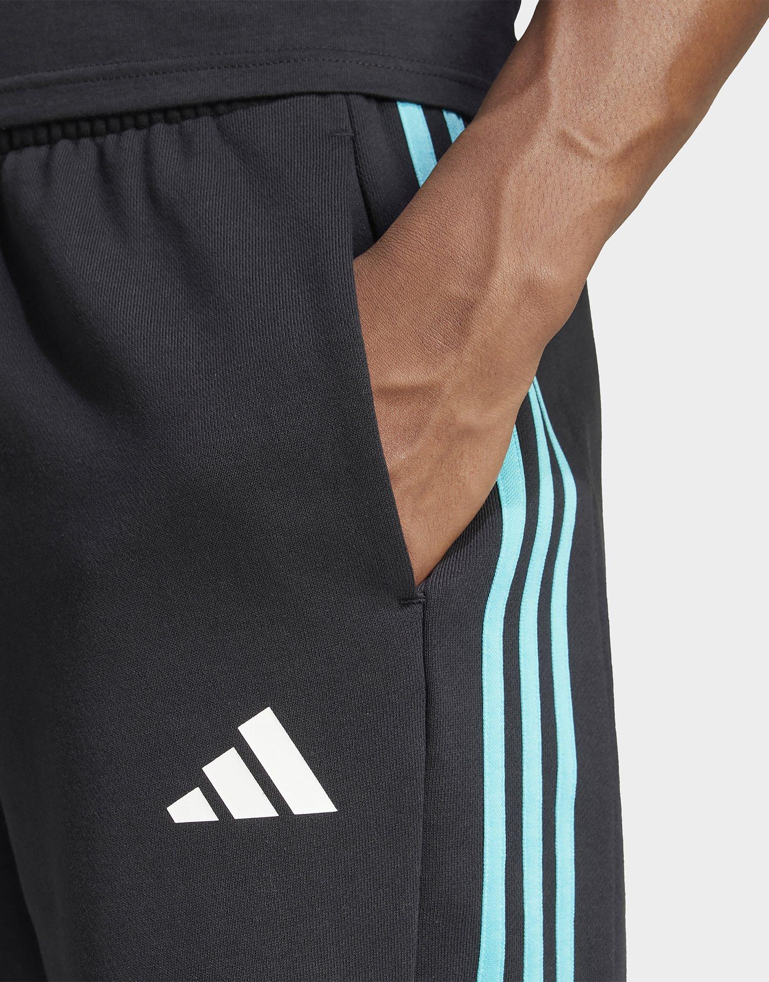 adidas PANTALÓN CORTO MERCEDES - AMG PETRONAS FORMULA ONE TEAM DNA