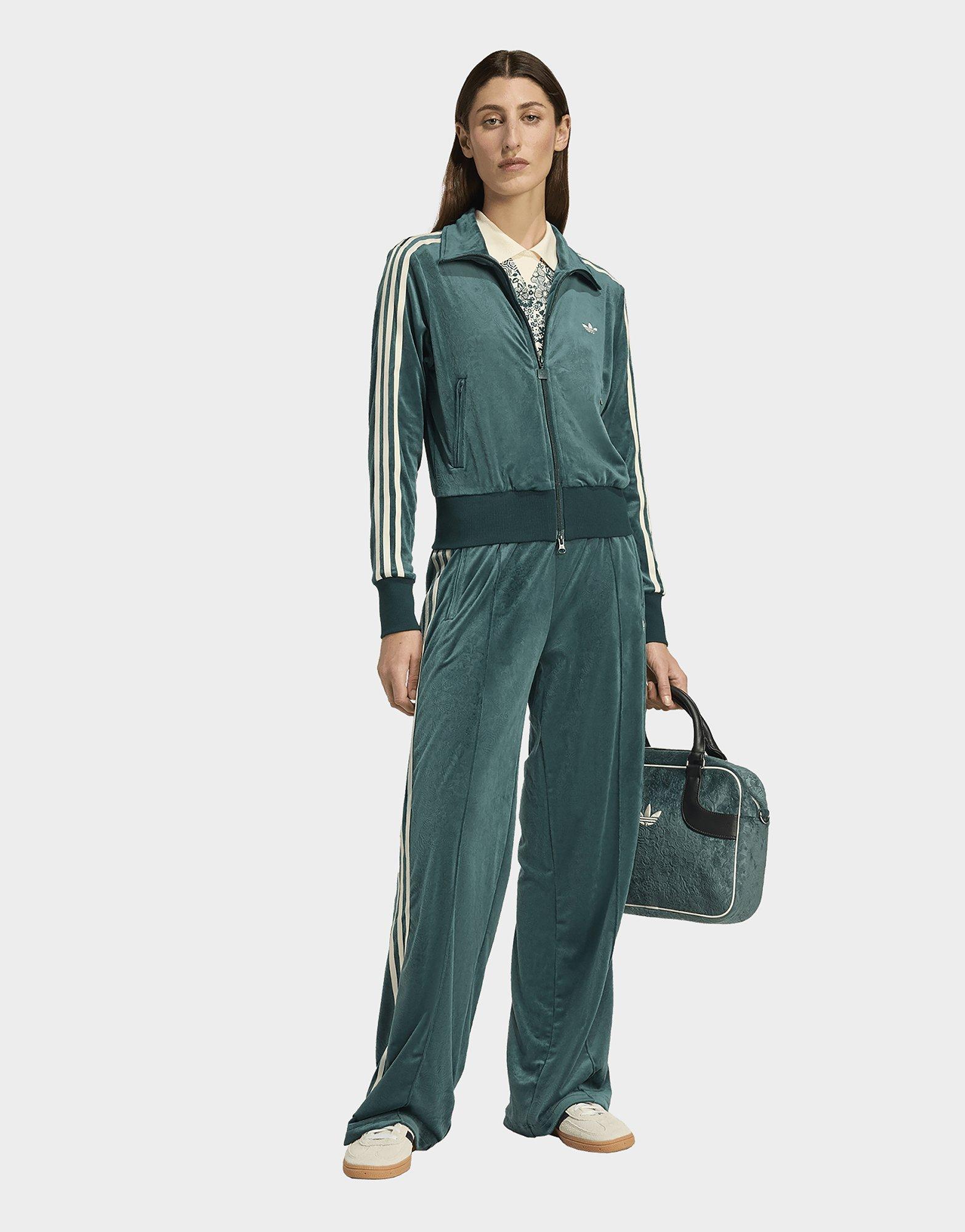 adidas Pantalón de terciopelo grabado adidas Originals x Liberty London