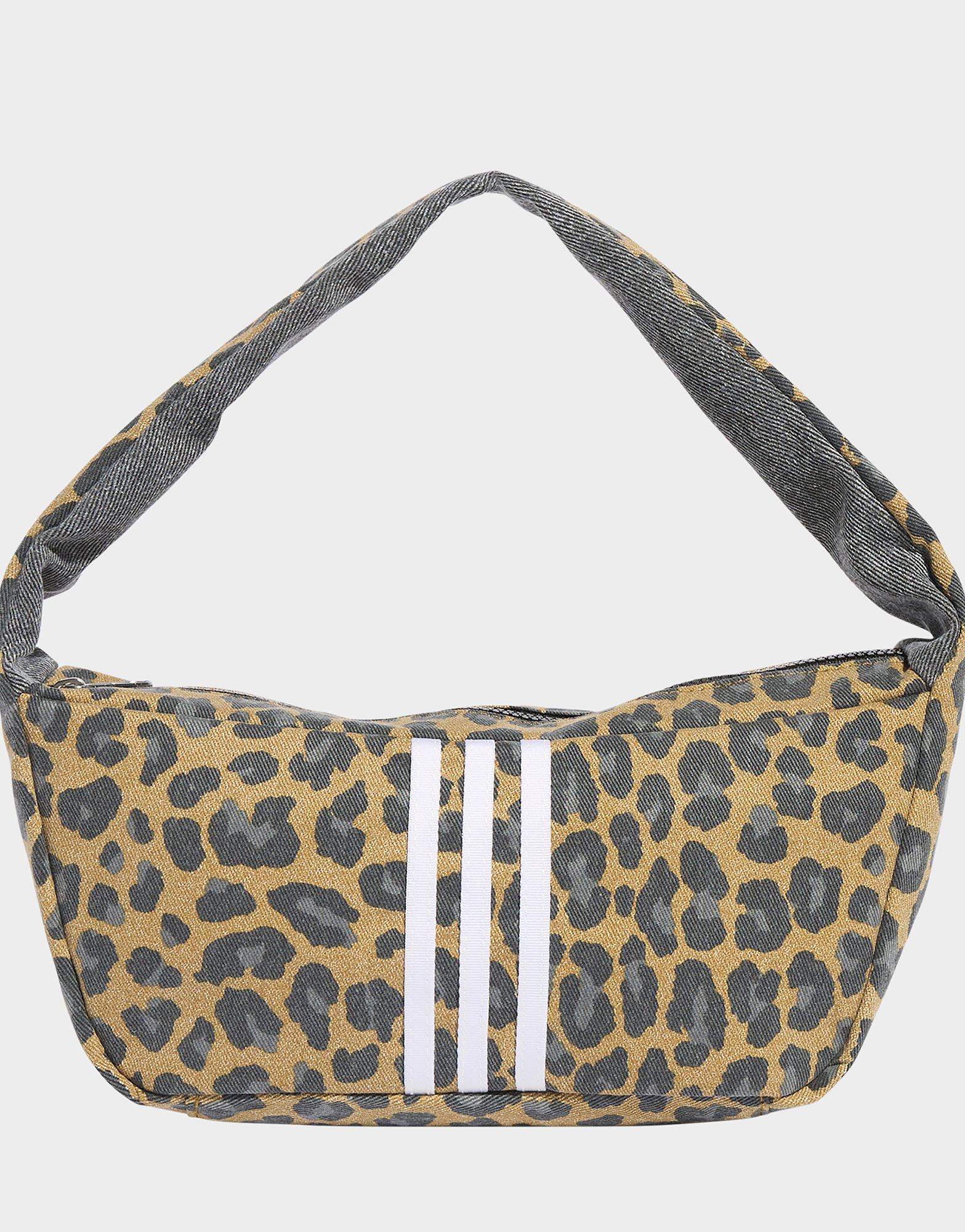 早い者勝ち☆adidas☆LEOPARD SMALL SHOULDER BAG レオパード柄 adidas LEOPARD SMALL SHOULDER BAG ブロンズストレータ