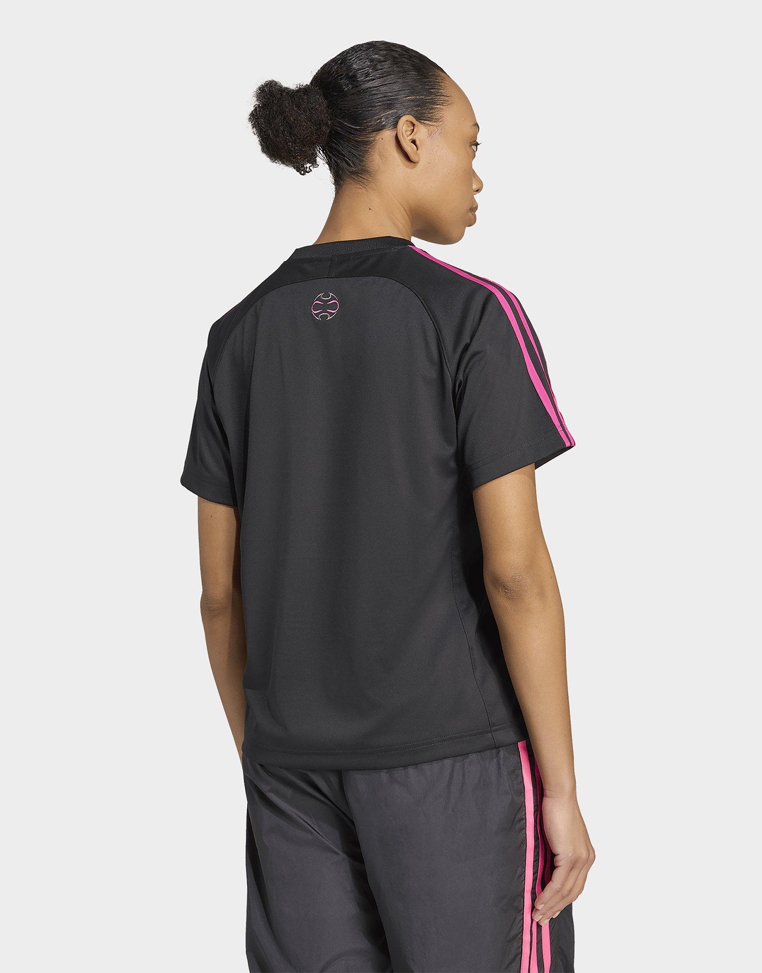 adidas Adicolor Teamgeist T-Shirt, locker geschnitten