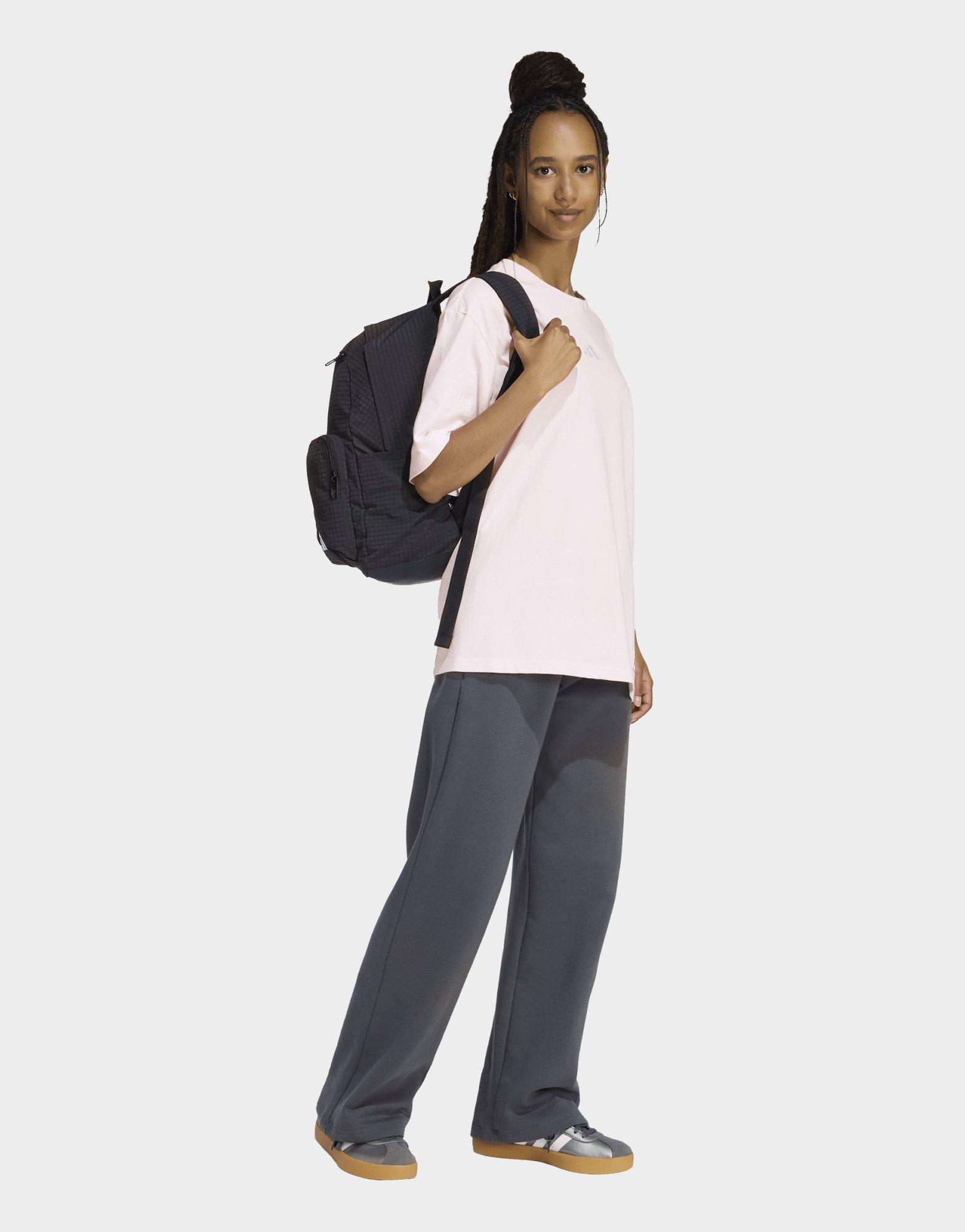 adidas MINI EMBROIDERY OVERSIZED GRAPHIC T-SHIRT