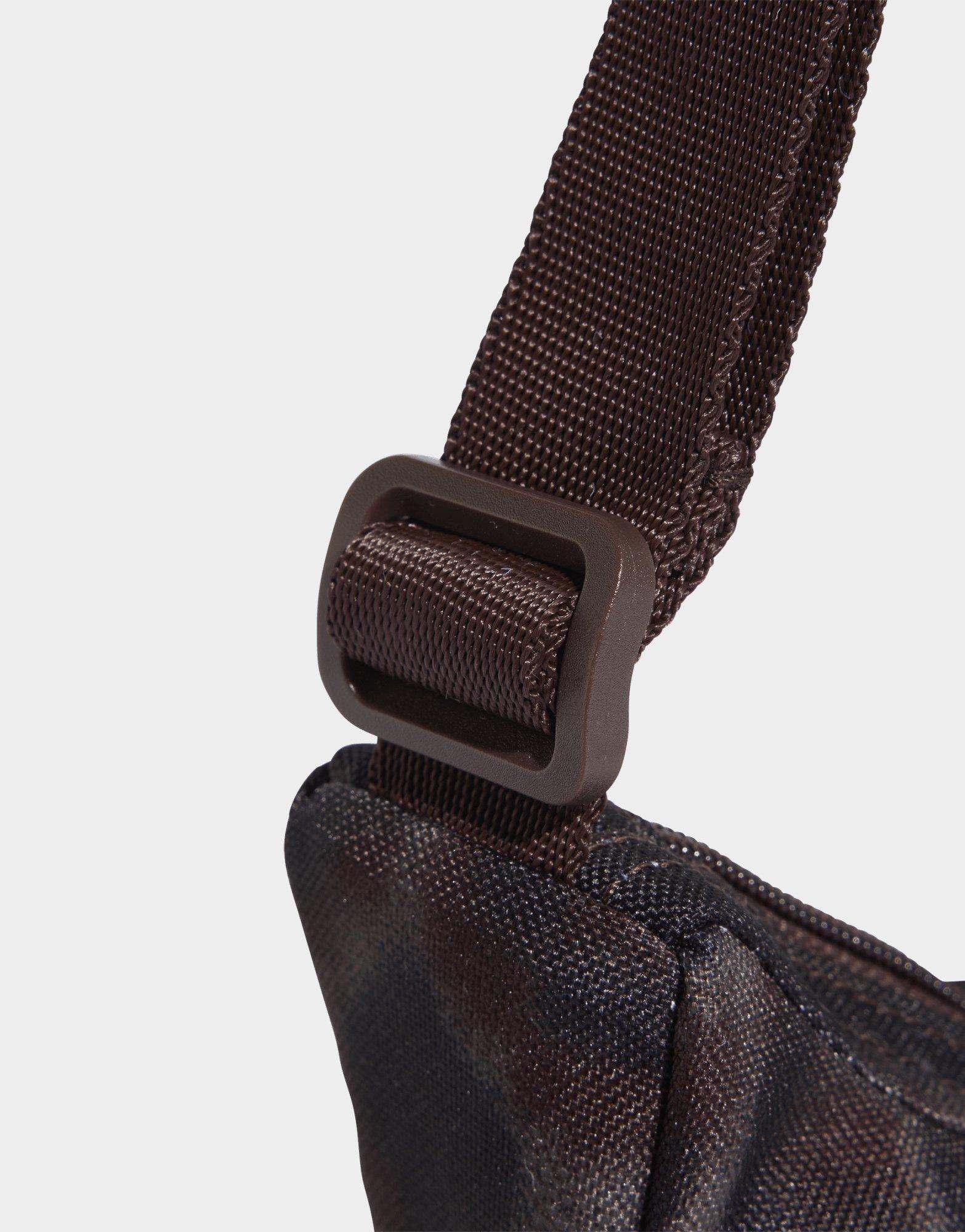 adidas LINEAR ESSENTIAL GRAPHIC POUCH