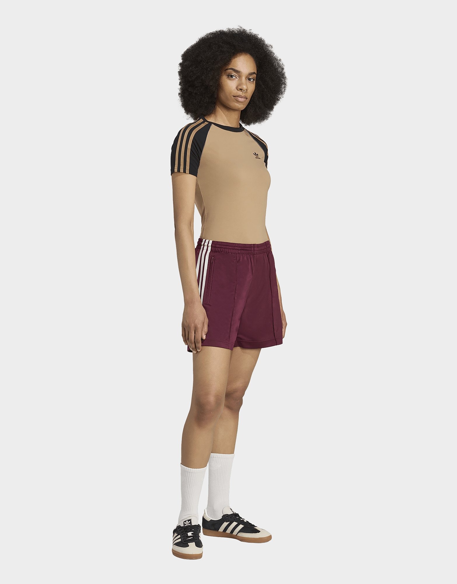 adidas Firebird Shorts 'Maroon Cream White' (Women's) — foto 2