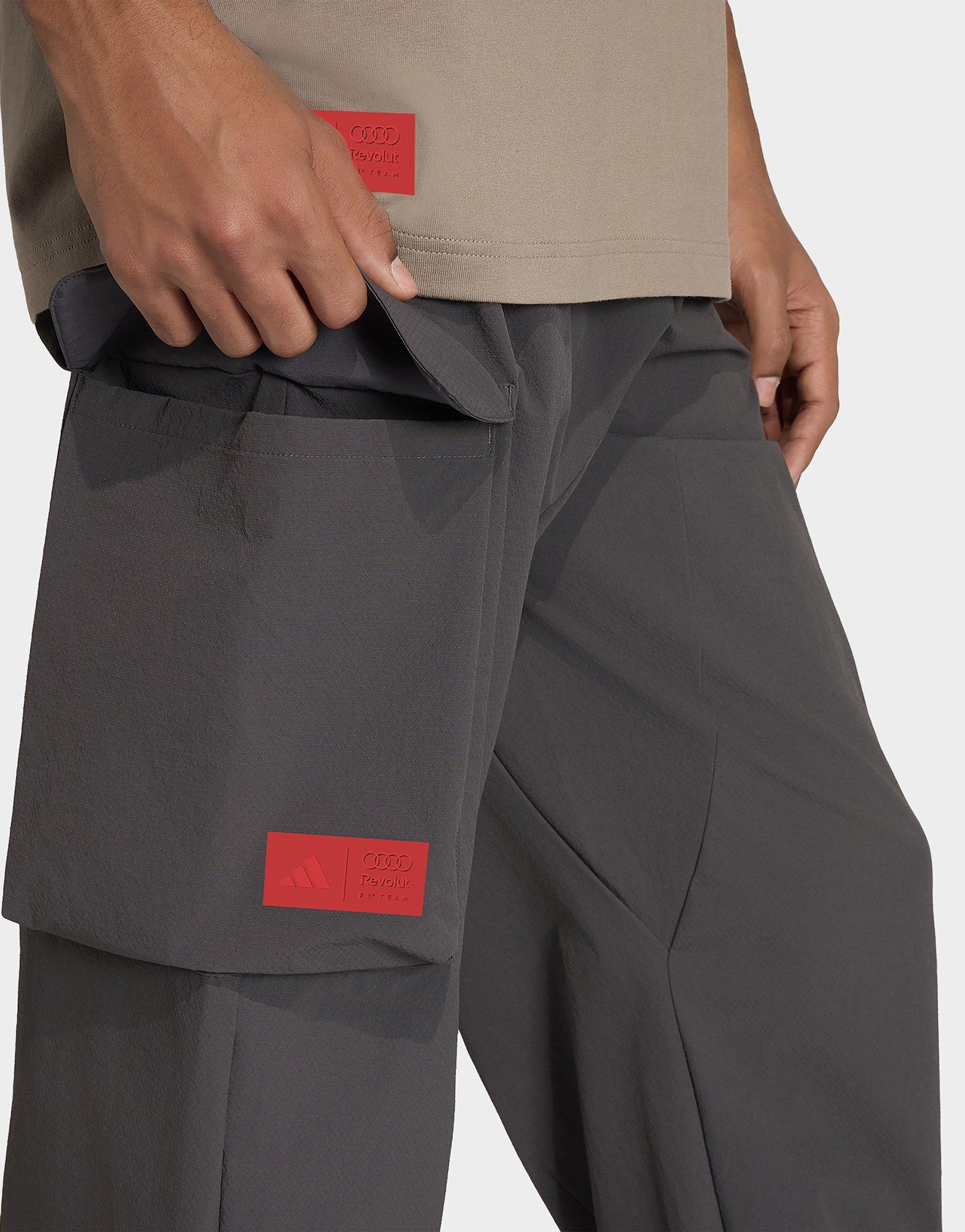adidas PANTALÓN REFINADO DE TEJIDO TÉCNICO AUDI REVOLUT F1 TEAM