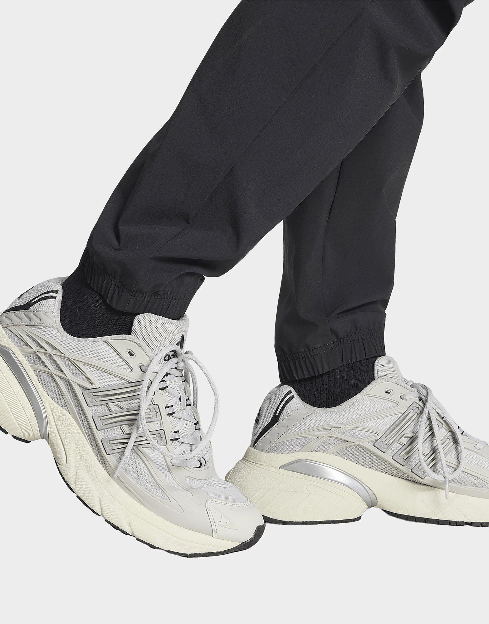 adidas Tech Trefoil Essentials Track Pant