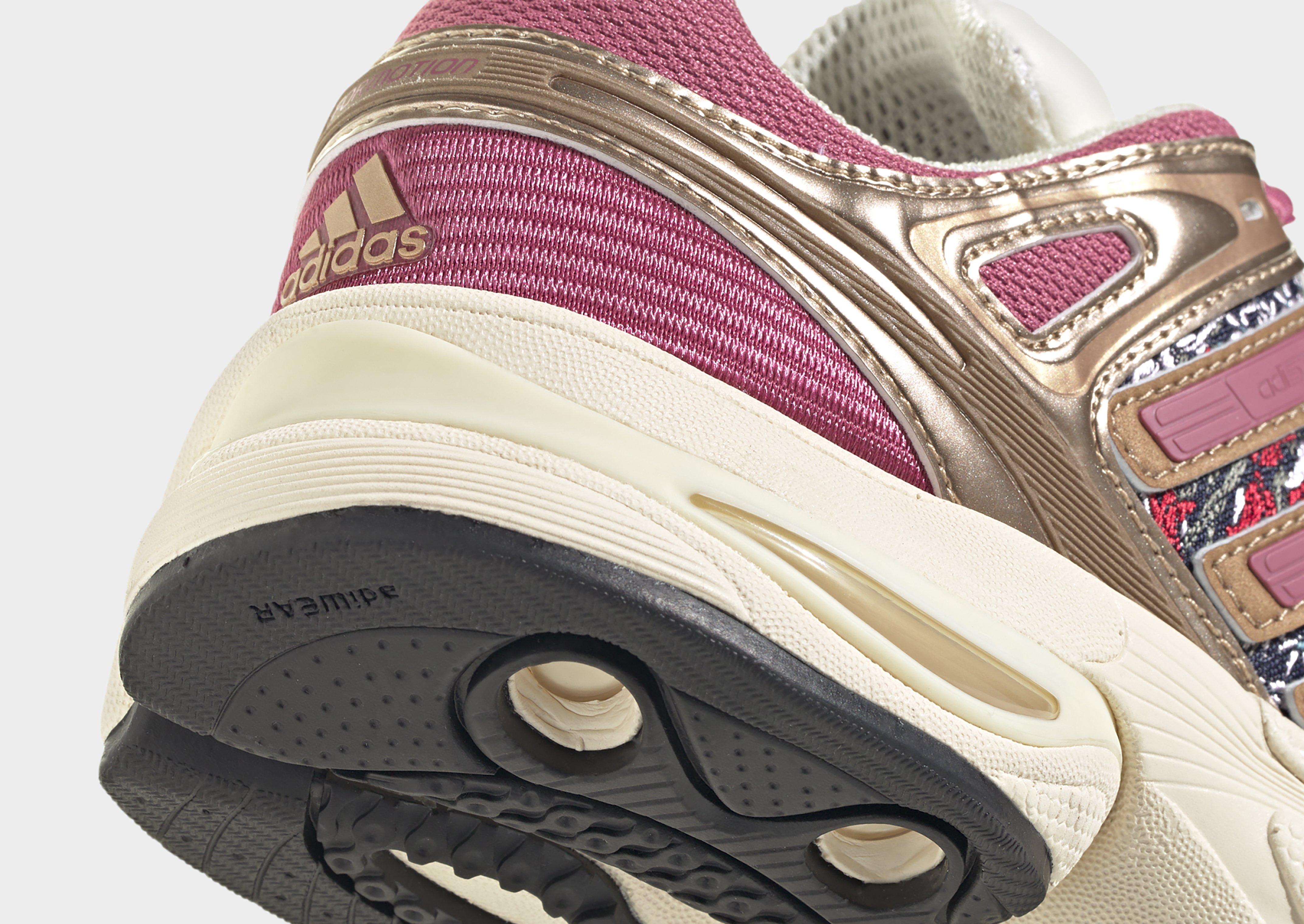 adidas Liberty Adistar Control 5 Schuh